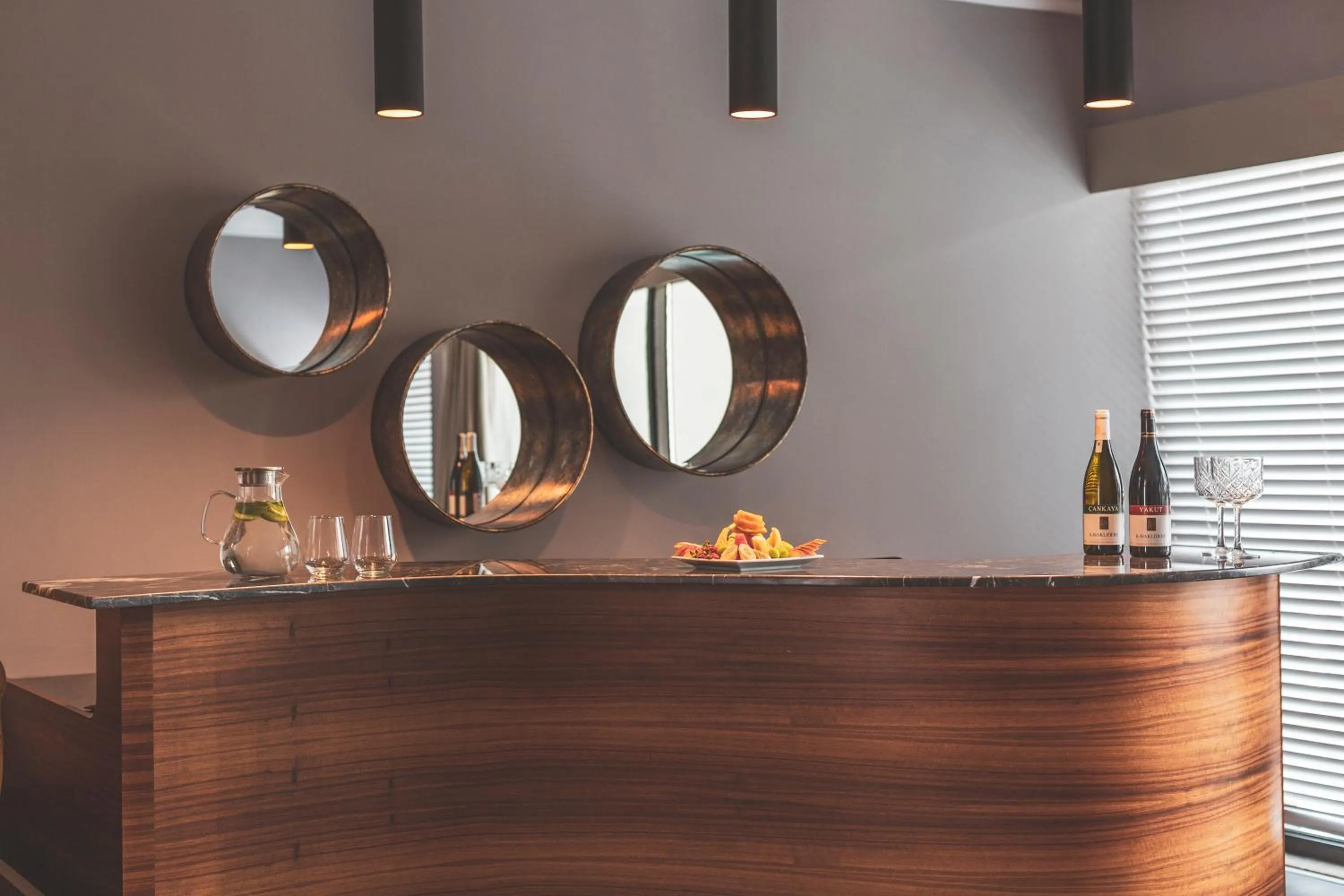 Massage in Orka Cove Hotel Penthouse & Suites Adults Only