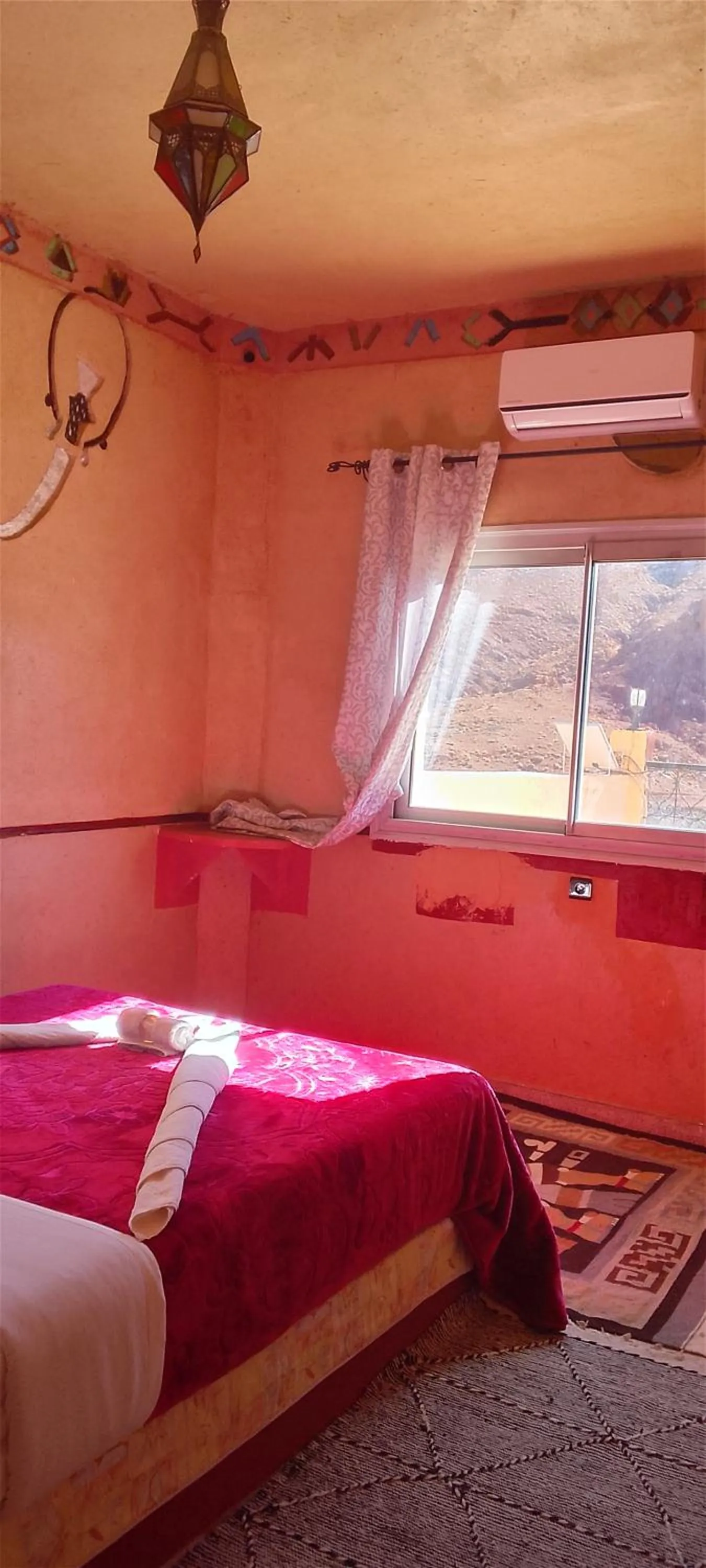 Bed in Auberge Restaurant Zahra