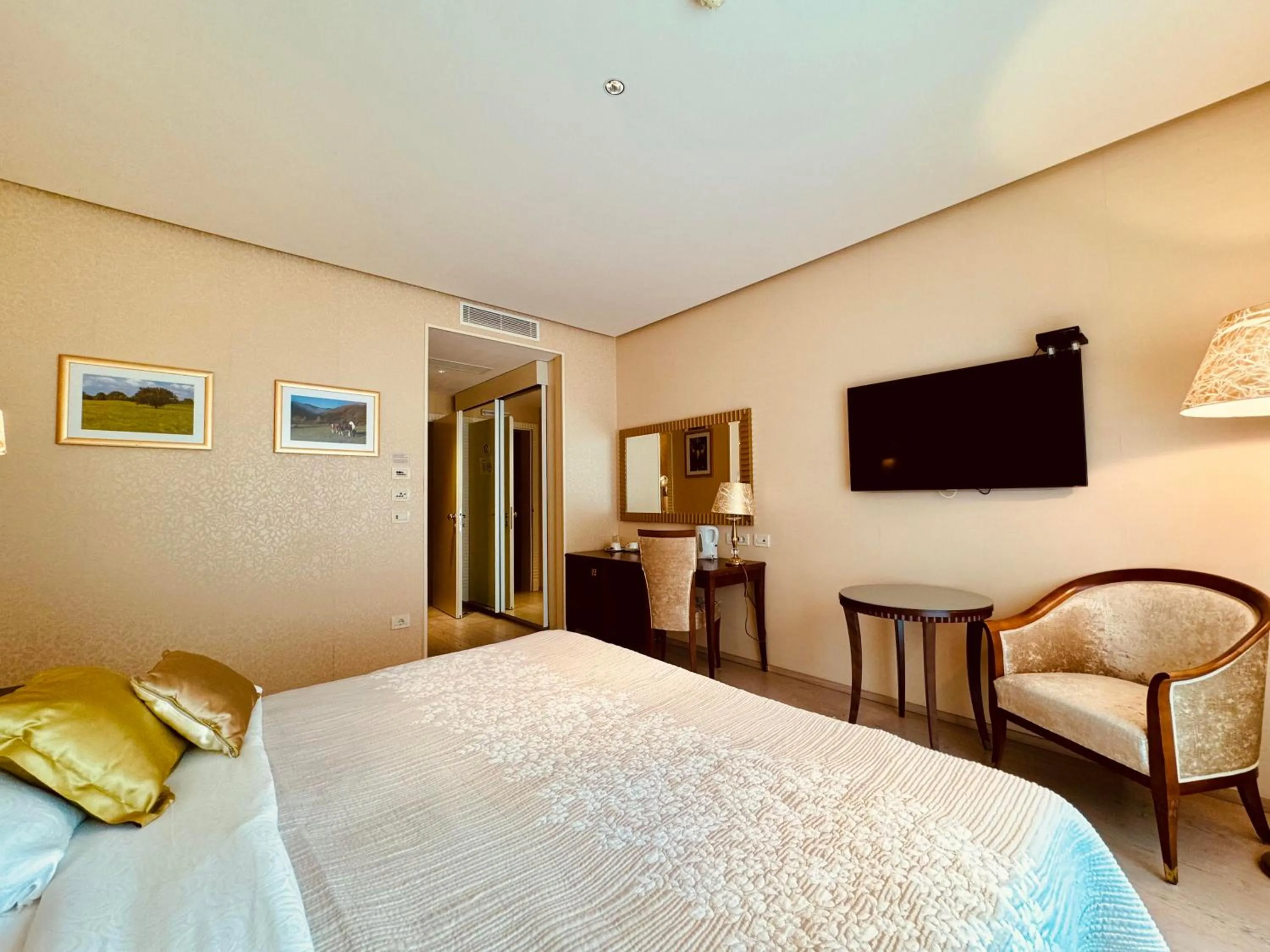 Coffee/tea facilities, Bed in Boutique Hotel Oasi