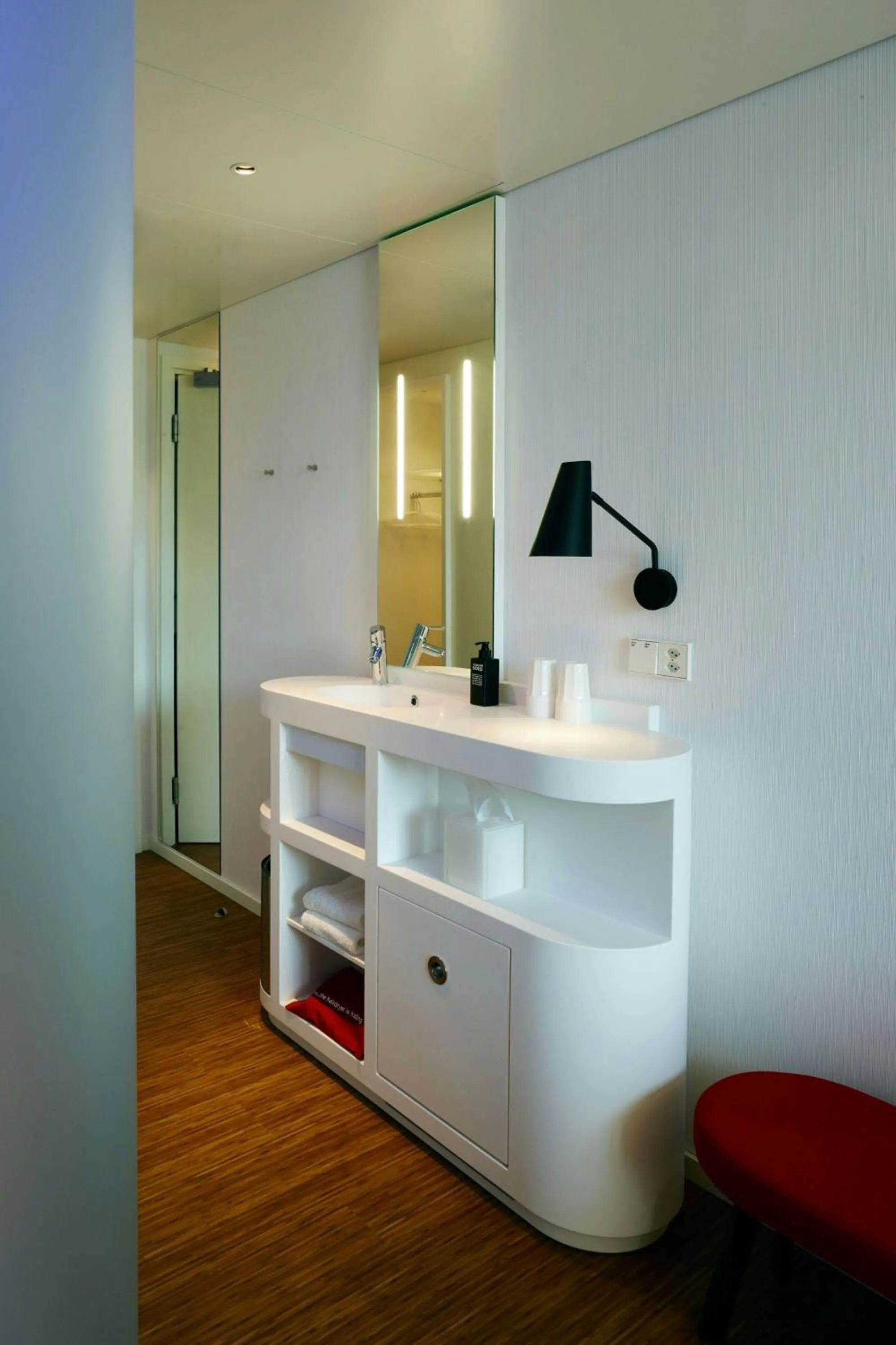 Bedroom in citizenM Zürich