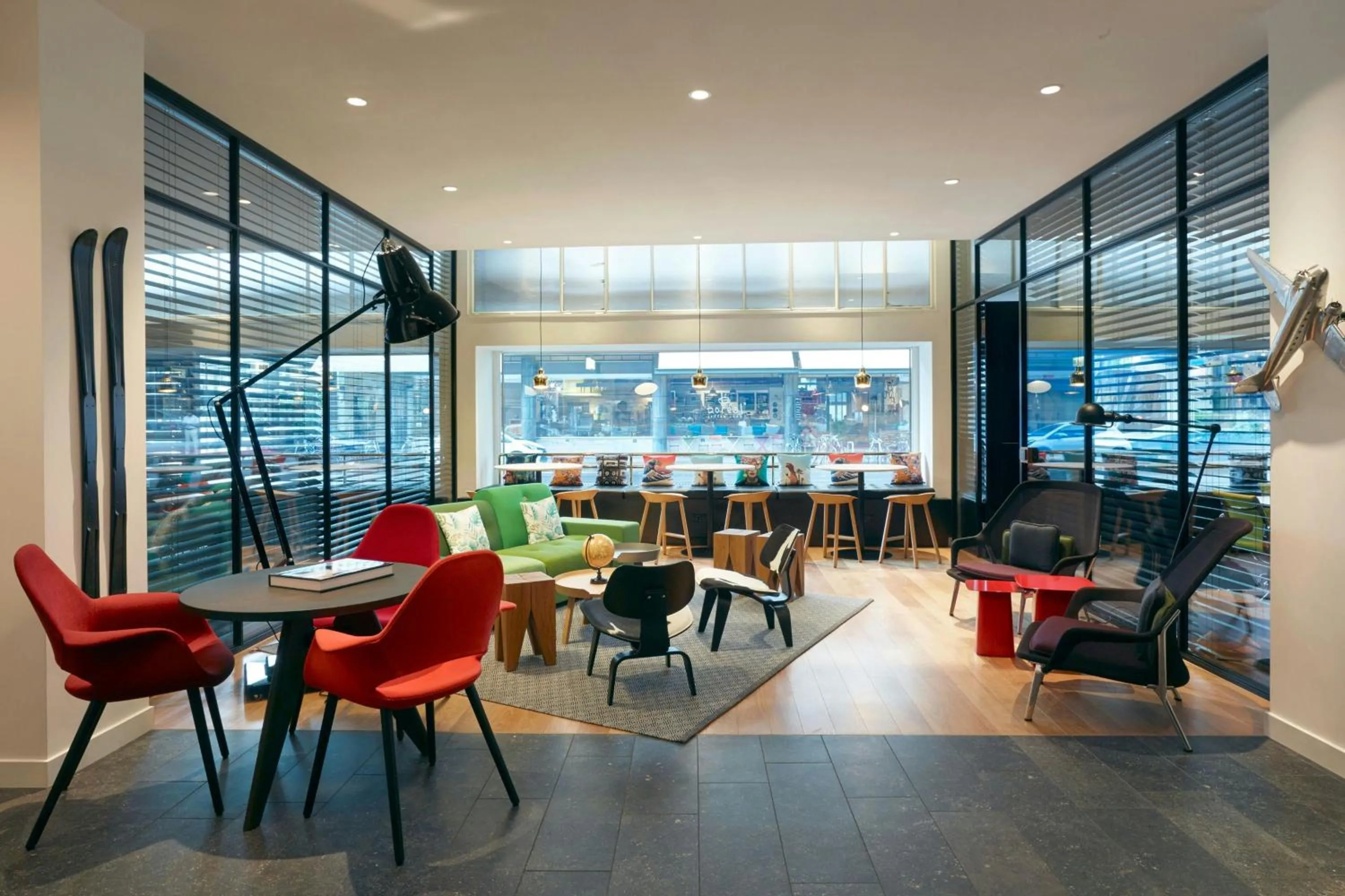 Meeting/conference room in citizenM Zürich