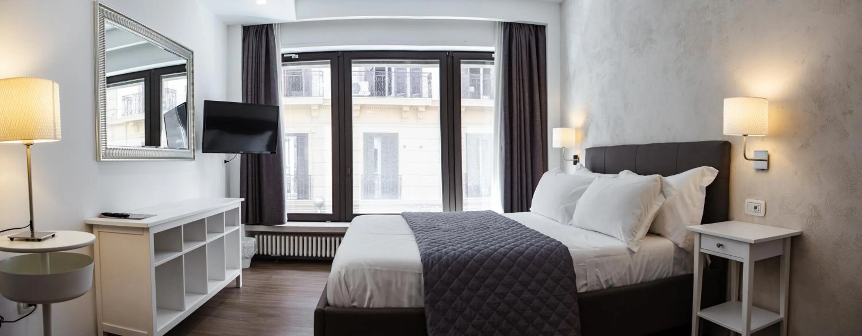 Bed in Prestige Rooms Chiaia Hotel