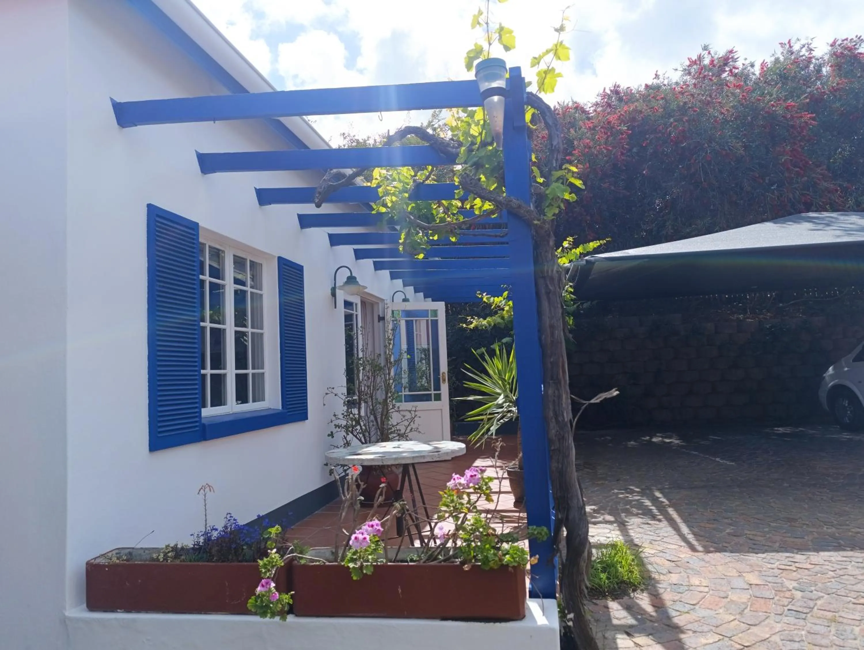 Property building in Guinea Fowl Lodge - Lagoon & Heads View B&B, Central Knysna