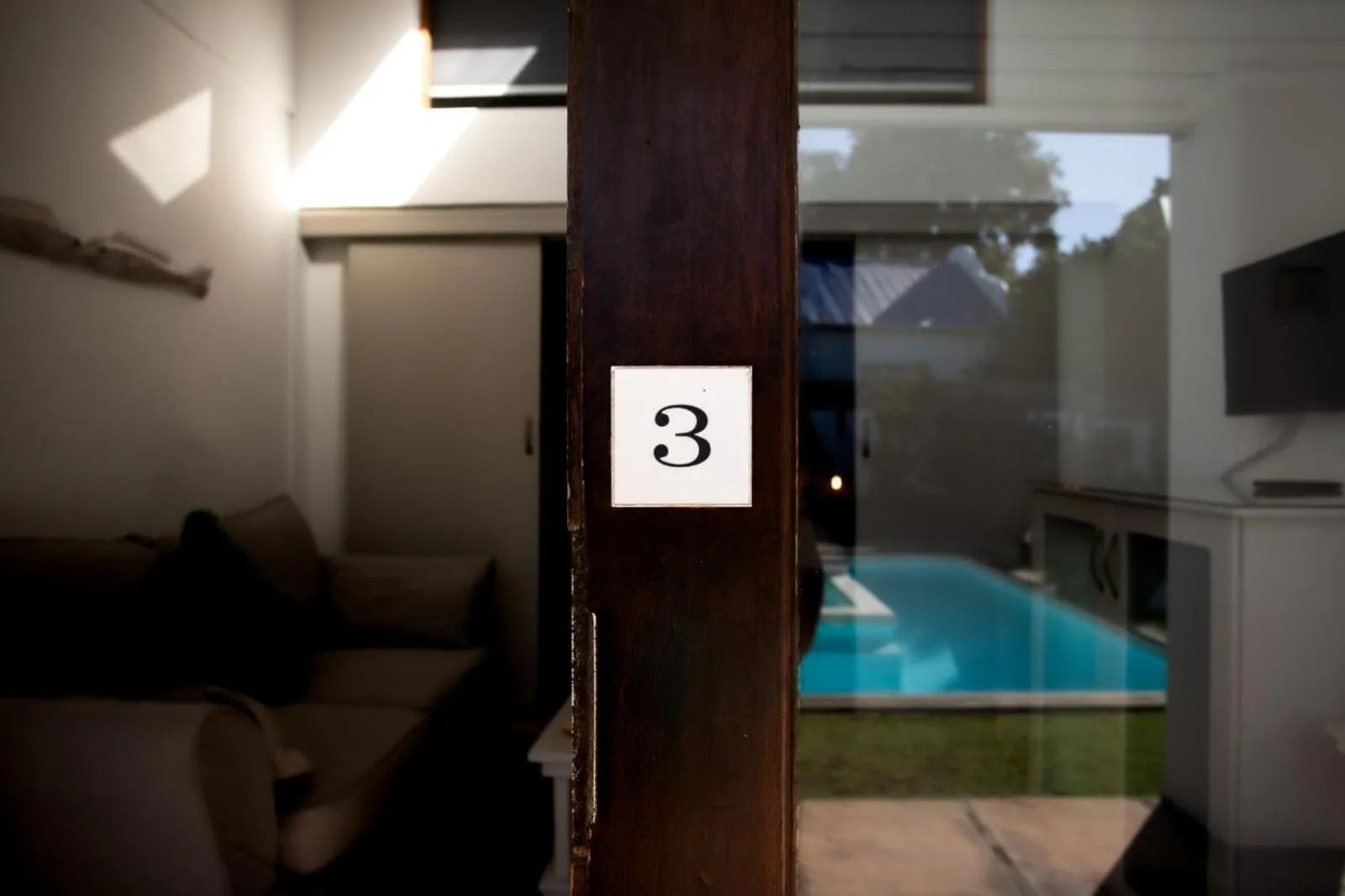 Sixteen Guesthouse on Main