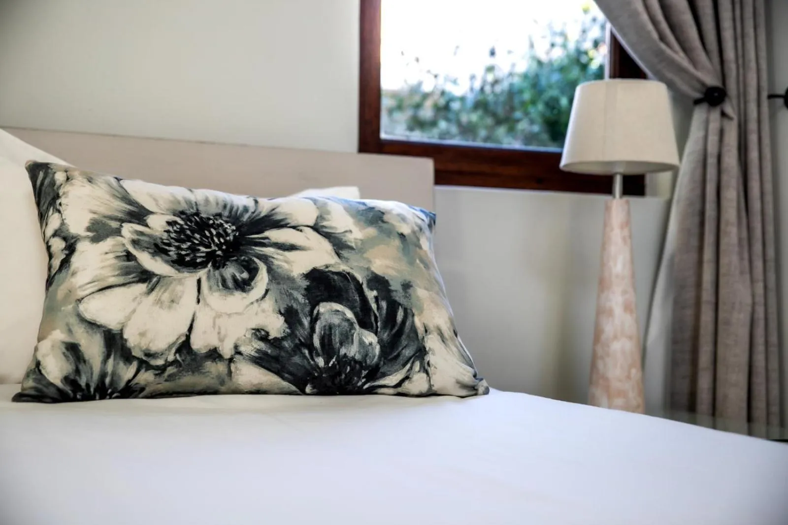 Bed in Sixteen Guesthouse on Main