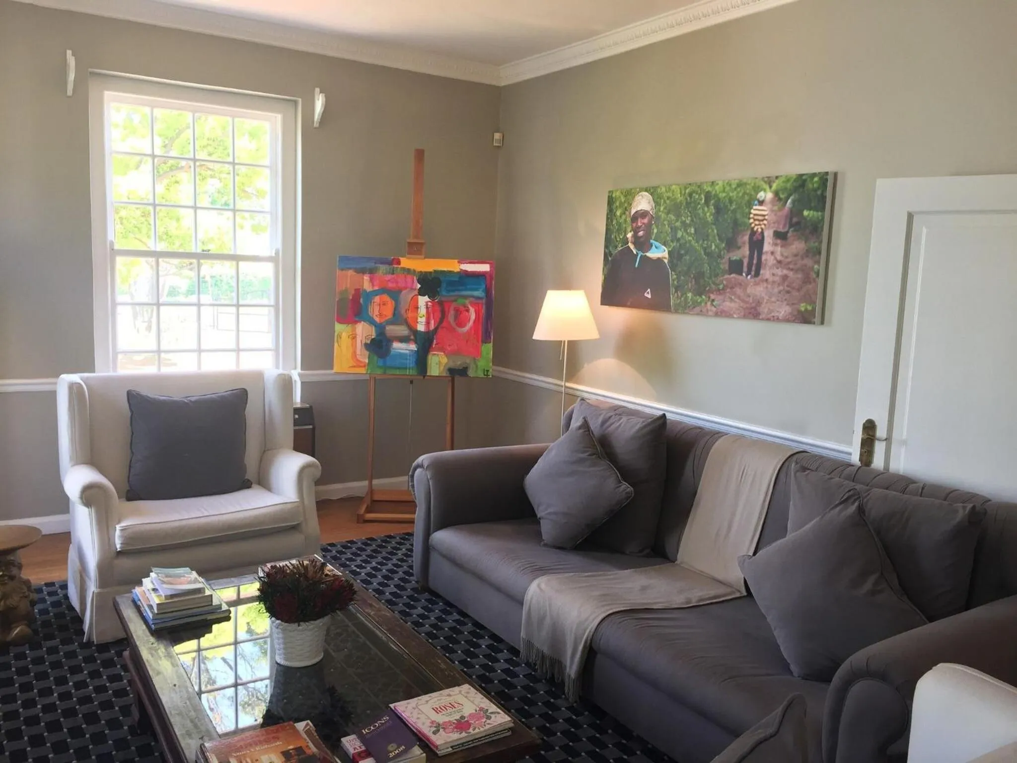 Communal lounge/ TV room in Albourne Guesthouse