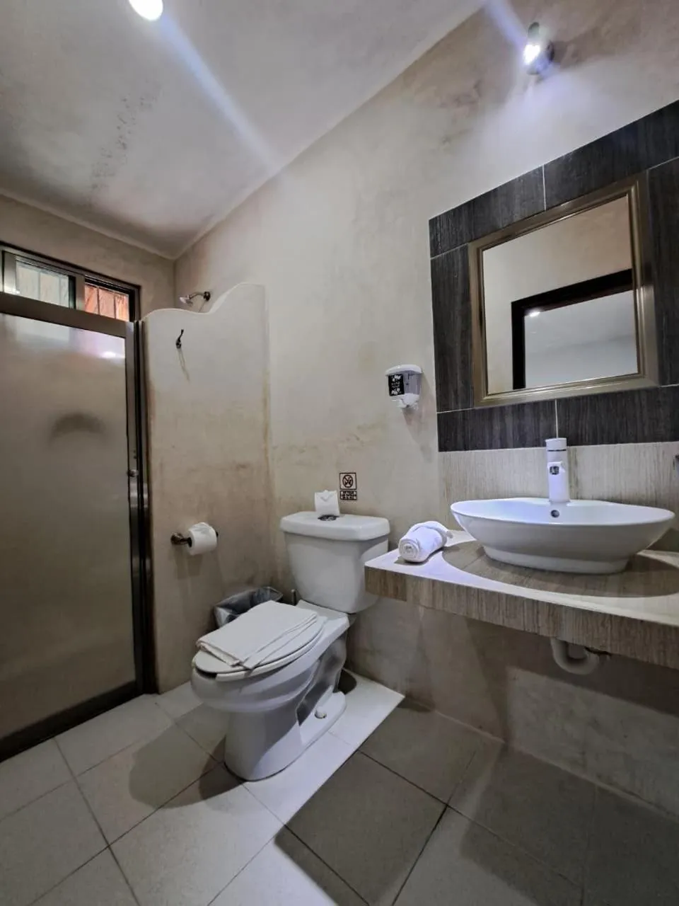 Bathroom in Hotel Maria Maria