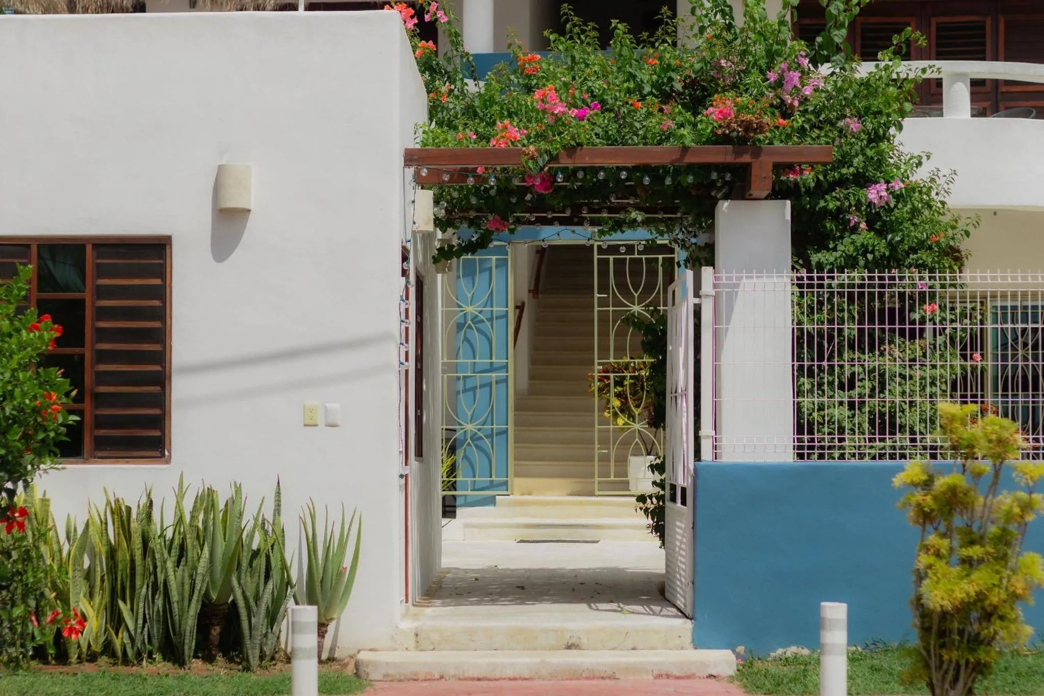 Facade/entrance in Hotel Maria Maria