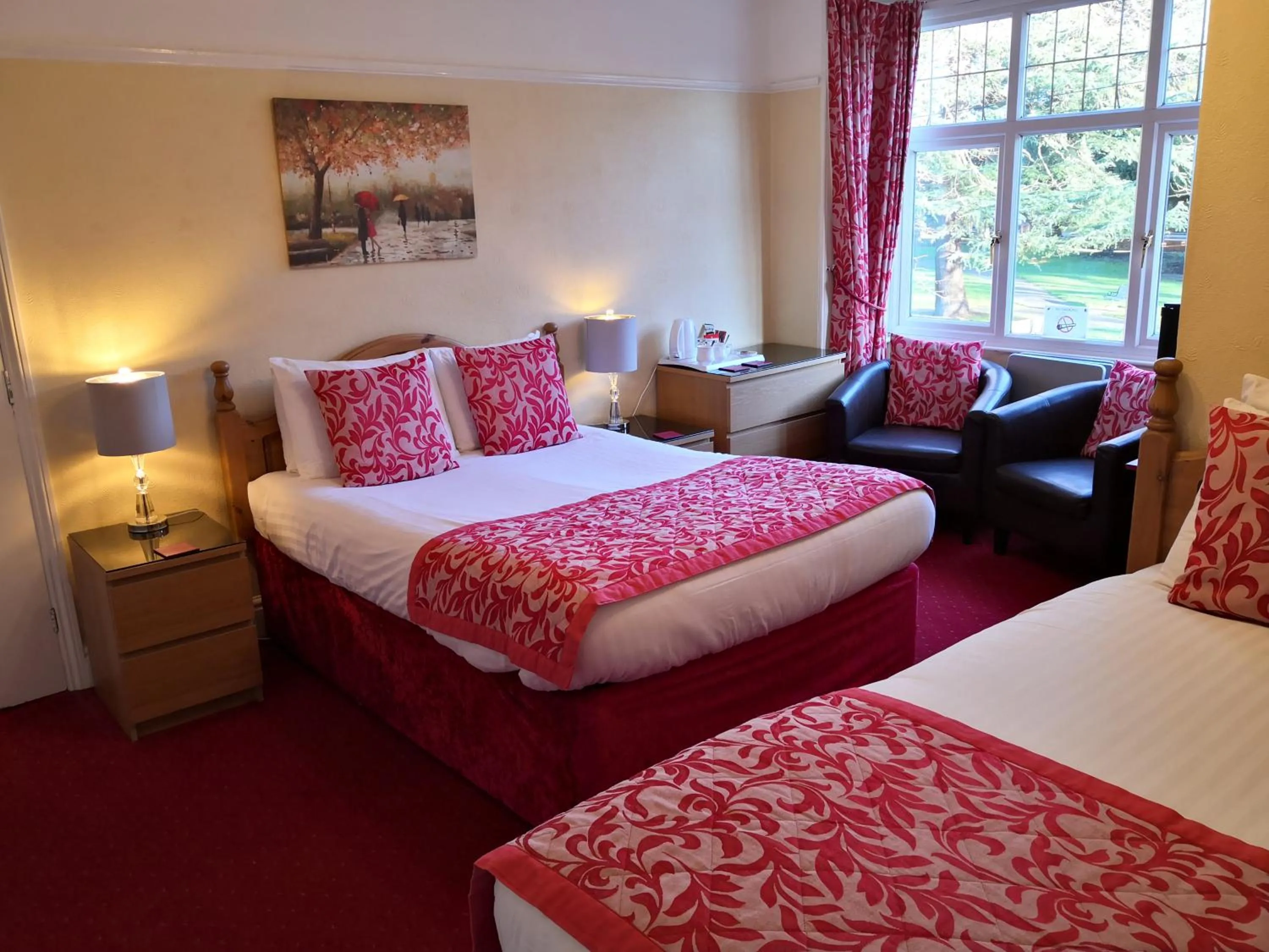 Bedroom, Bed in Ashgrove House