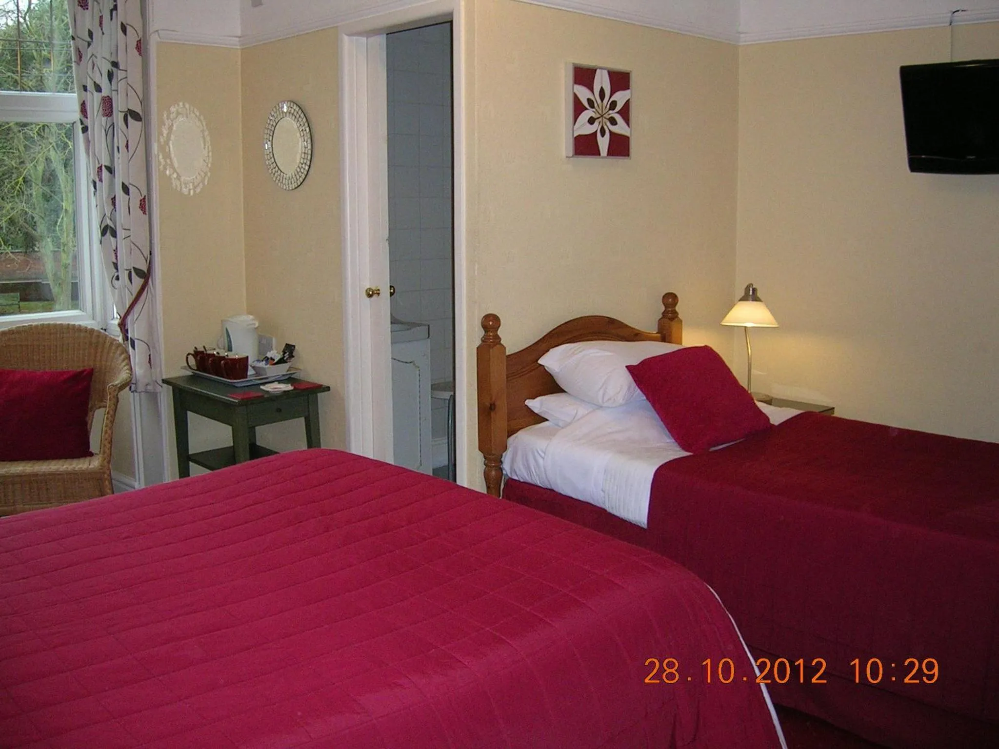 Photo of the whole room, Bed in Ashgrove House