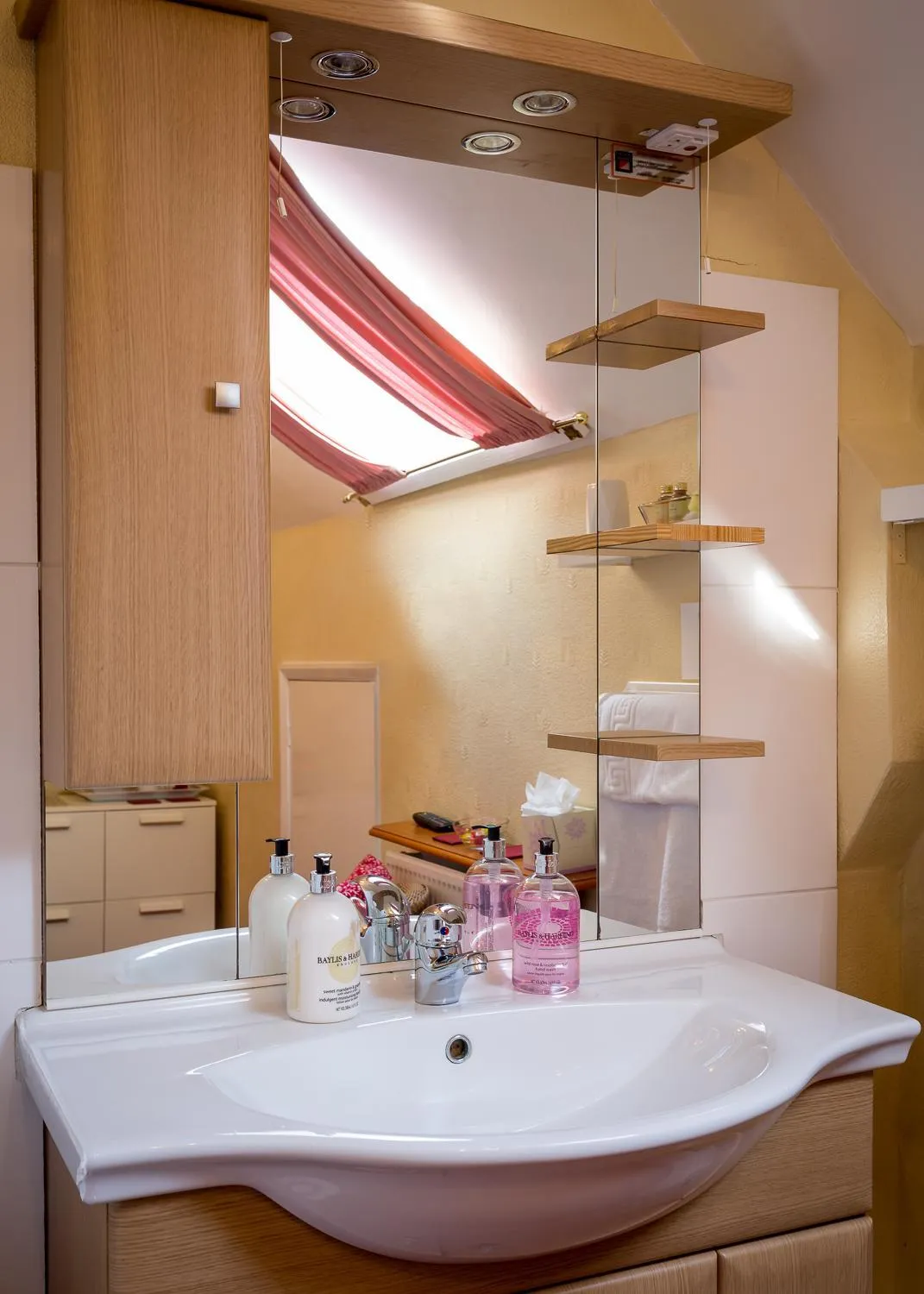 Bedroom in Ashgrove House