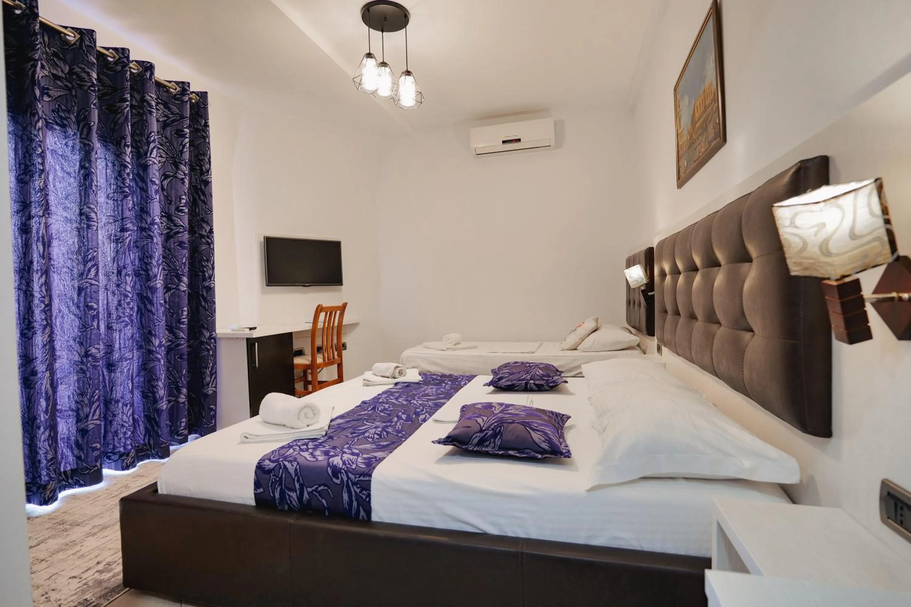 Evening entertainment in Grand Hotel Aita