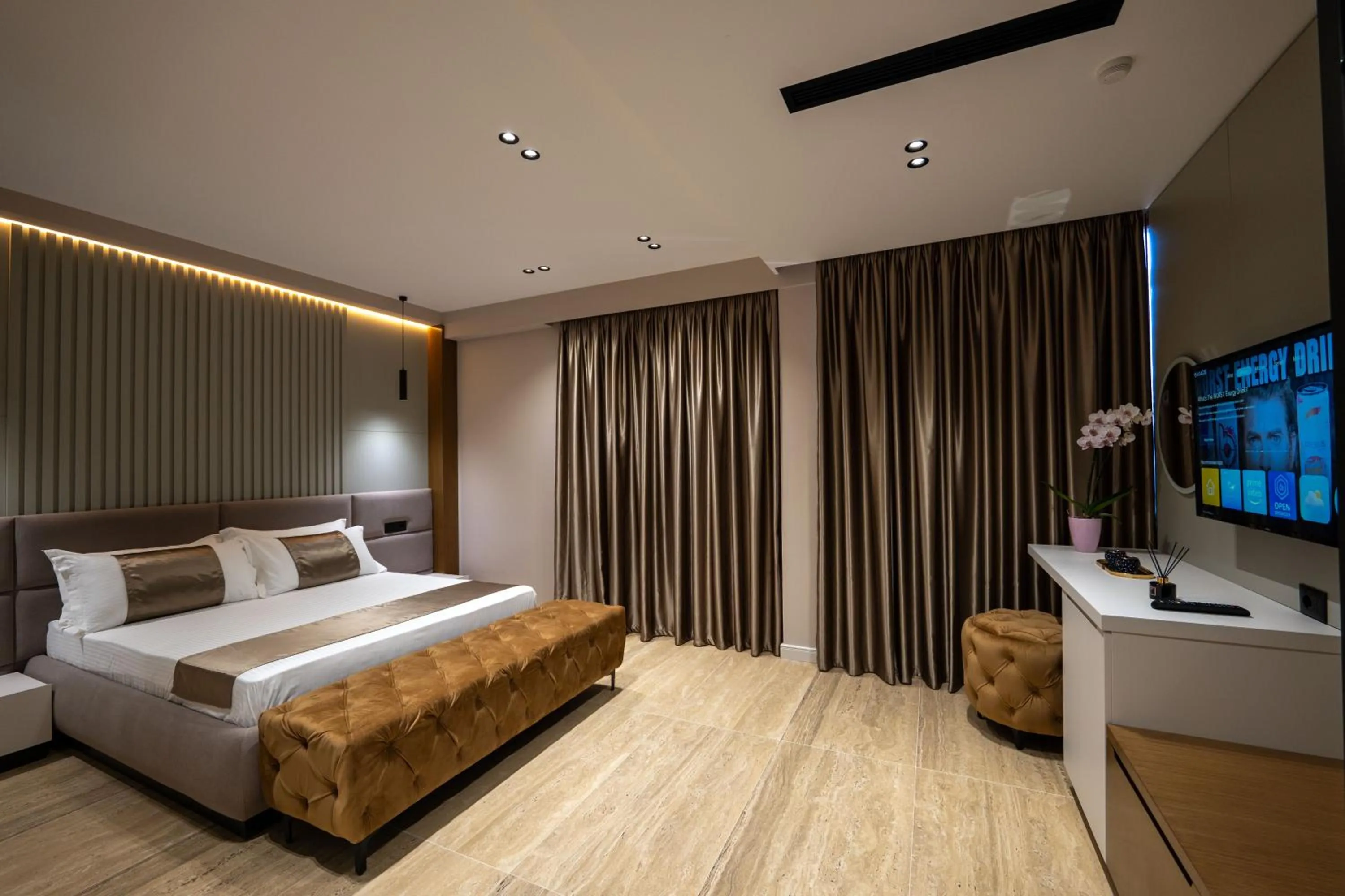 Bedroom in Grand Hotel Aita