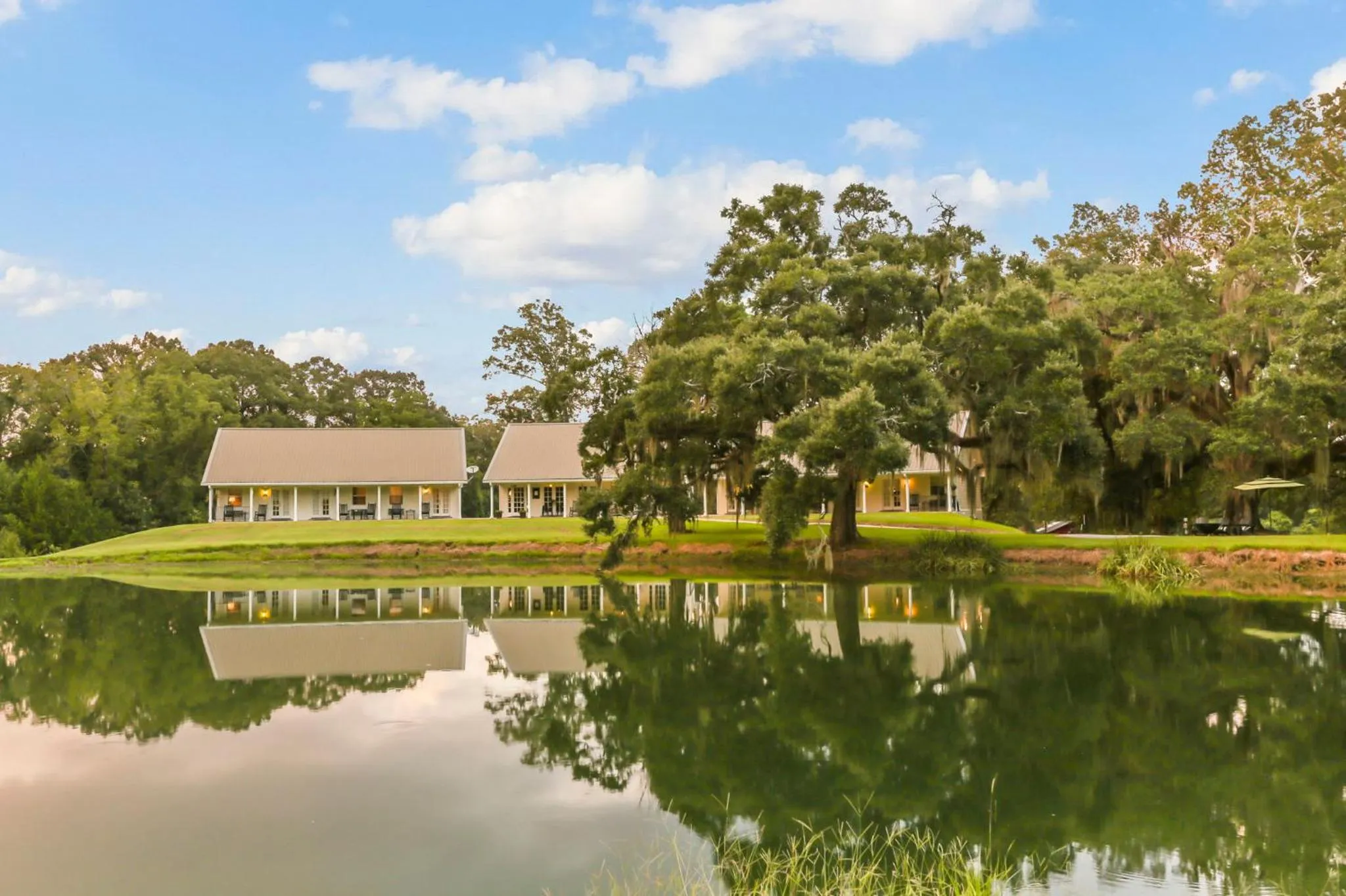 Property building in Greenwood Plantation B&B Inn