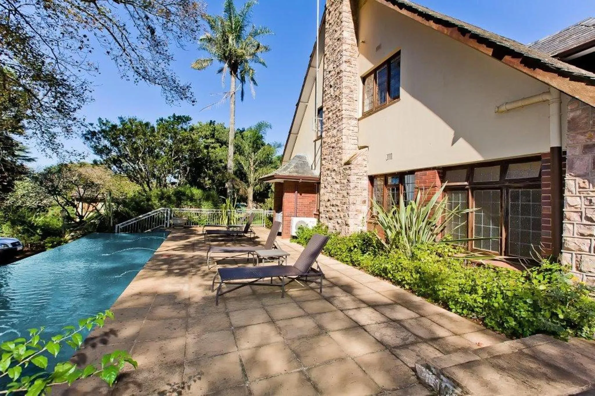 Swimming pool in Eagle Wind Manor