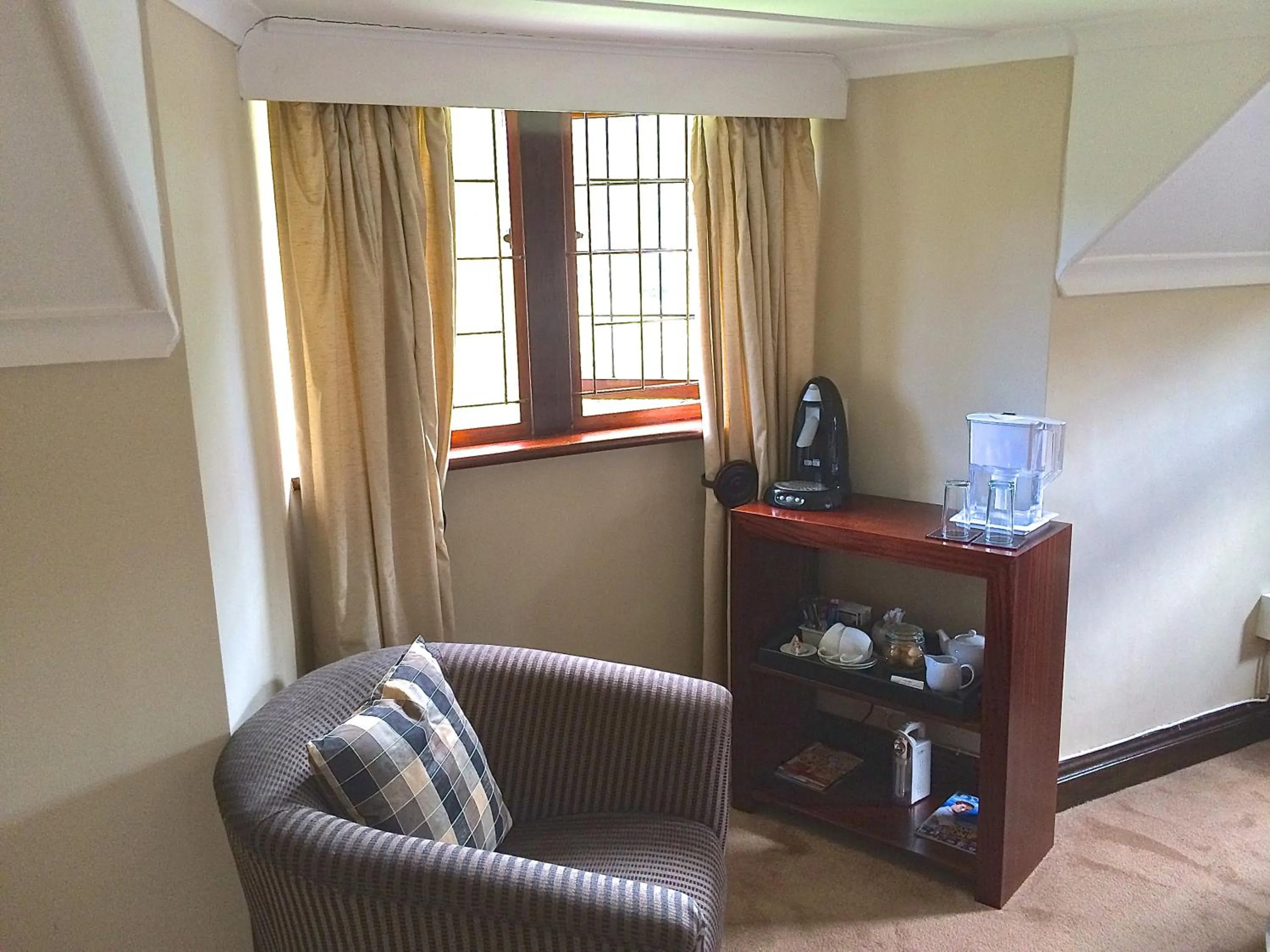 Photo of the whole room in Eagle Wind Manor