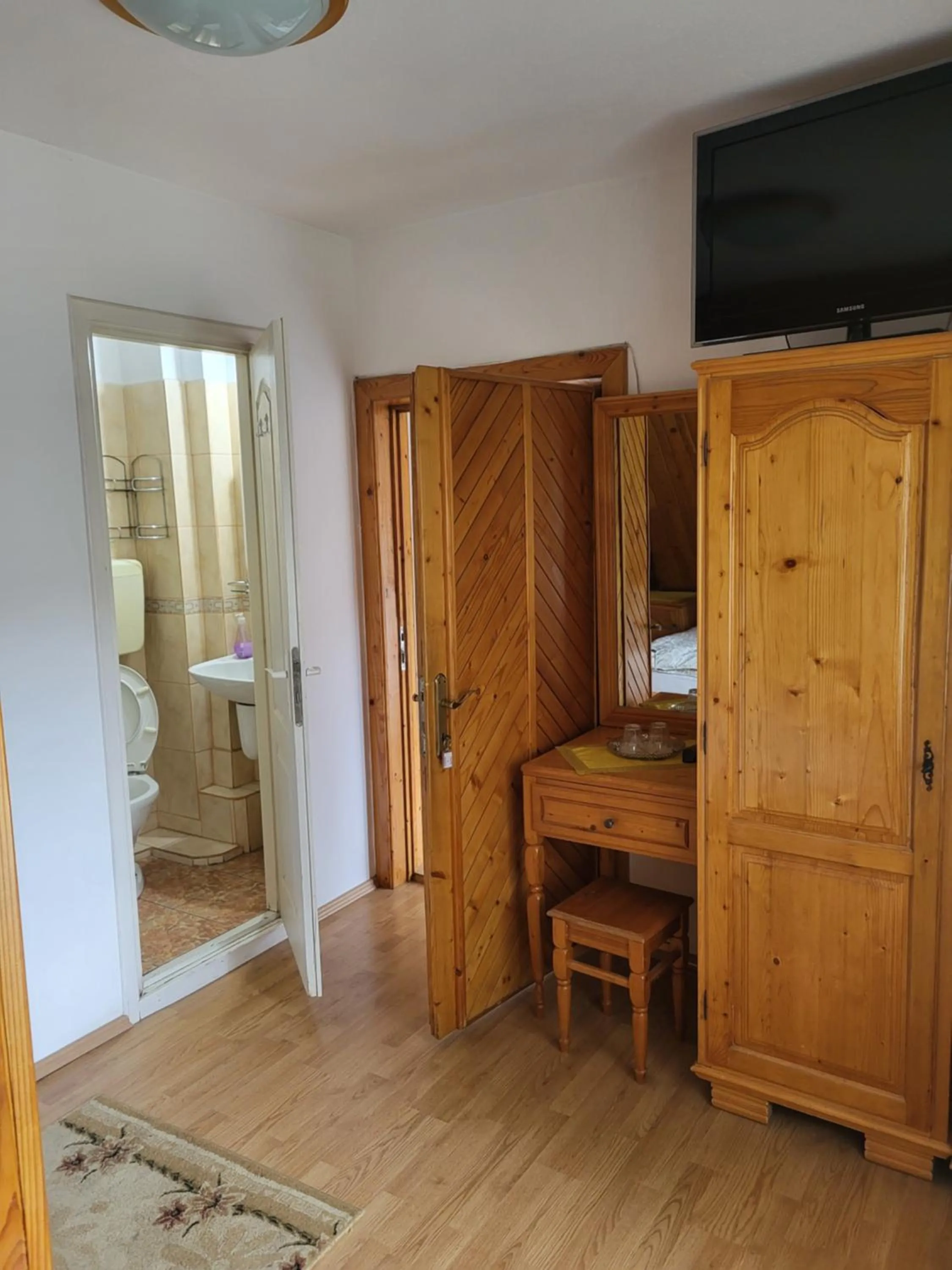 Photo of the whole room in Csaki Vendeghaz