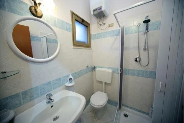 Shower in La Pergola B&B