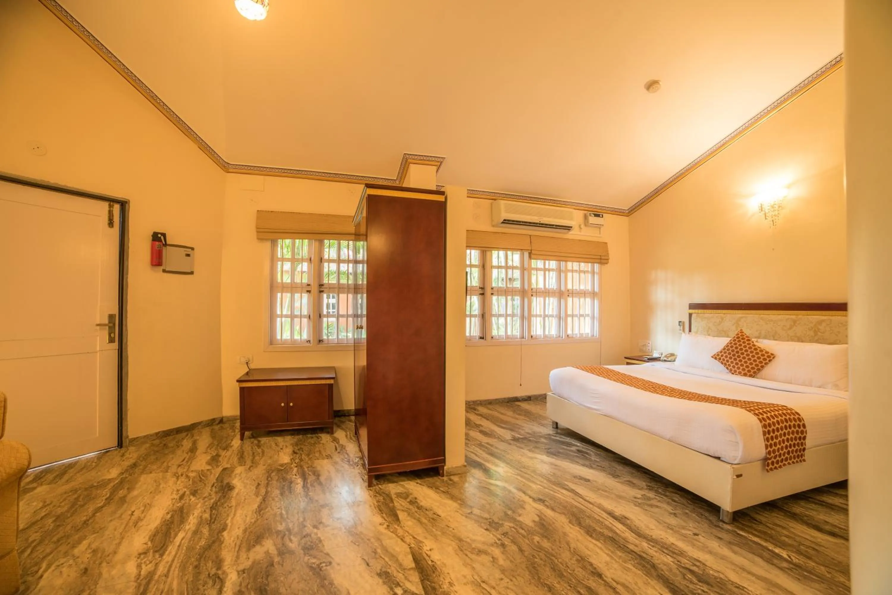 Bedroom, Bed in Vijayshree Resort, Hampi