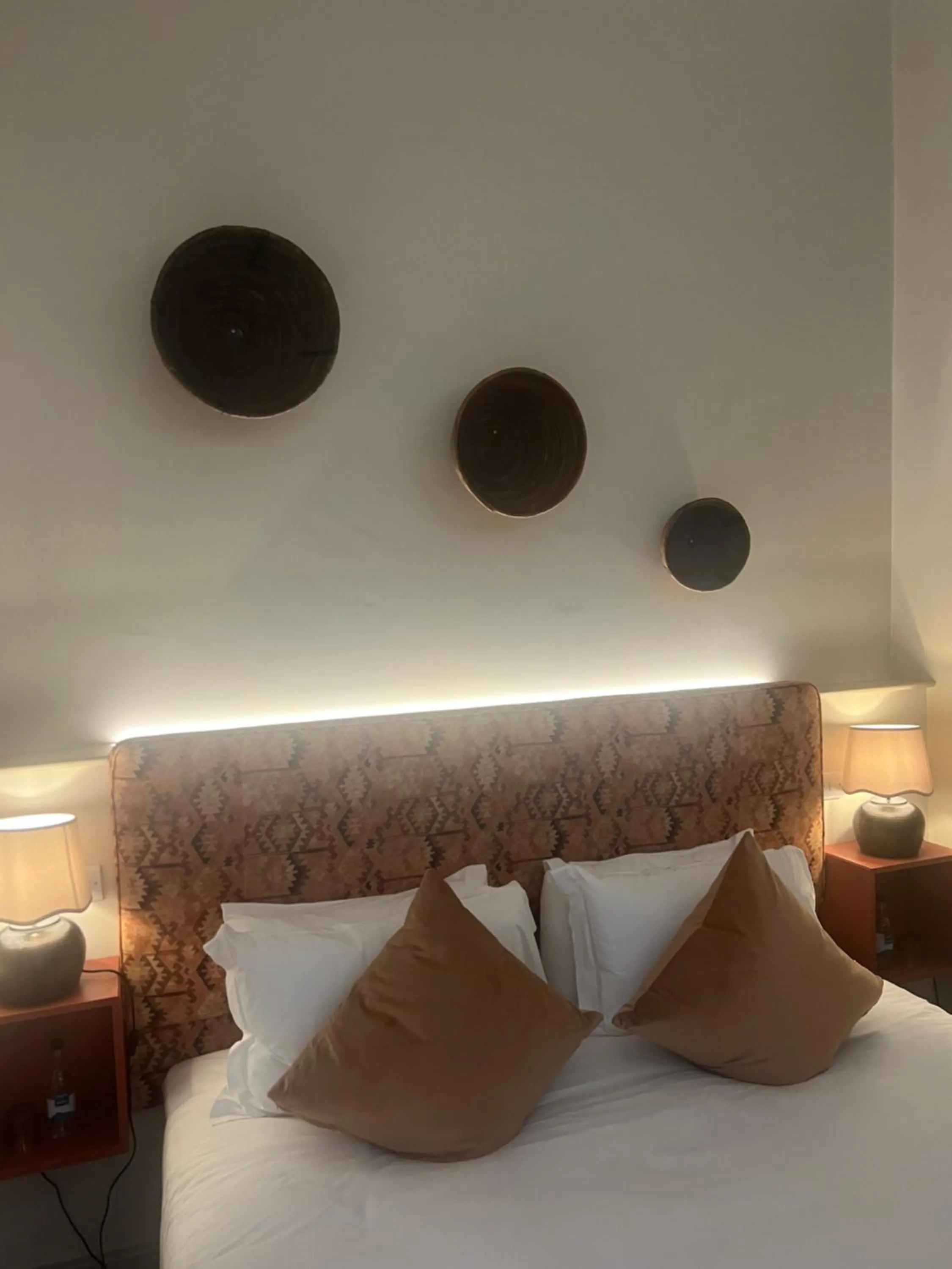 Bedroom, Bed in Black Horse