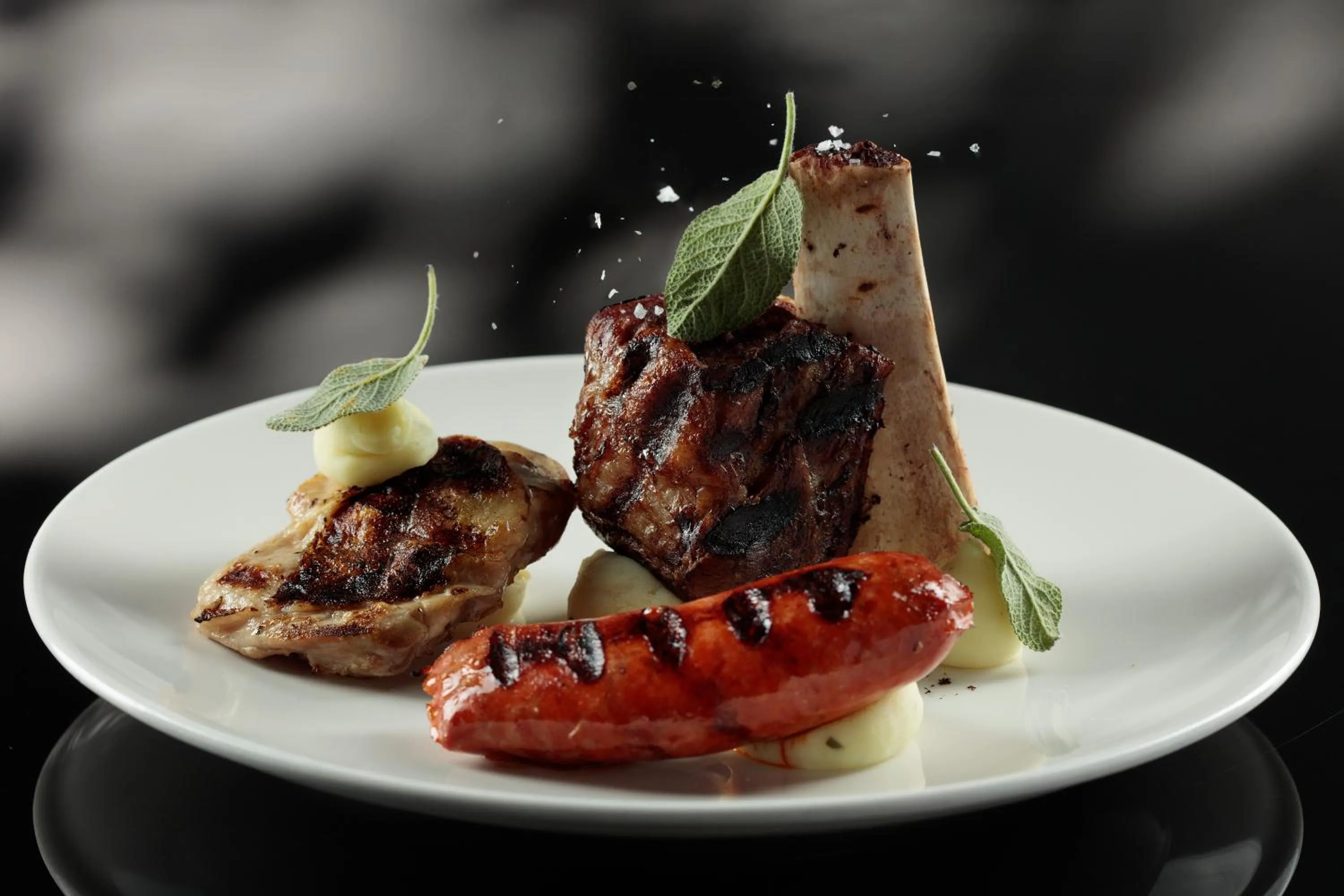 Restaurant/places to eat in 8Piuhotel