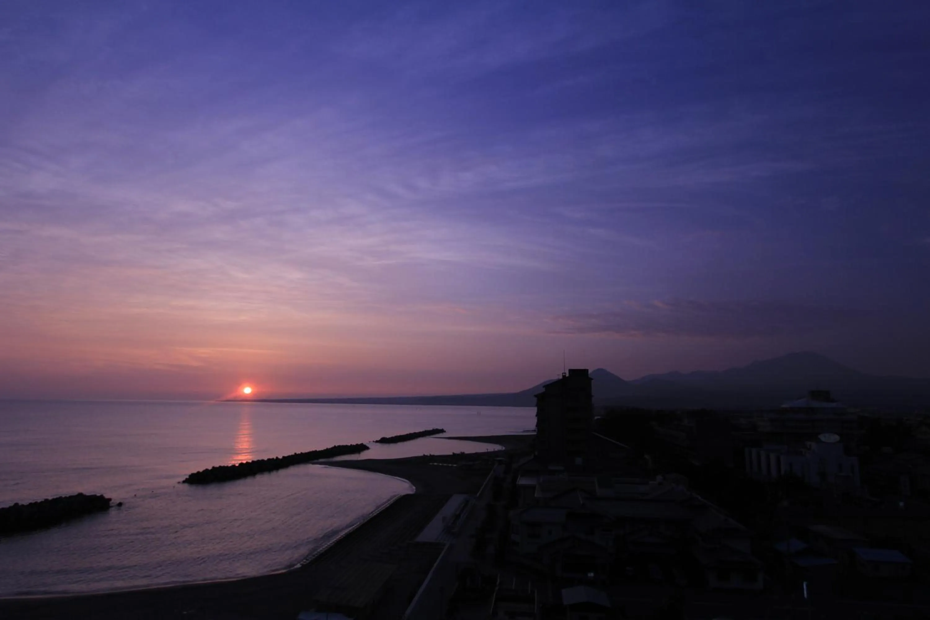 Neighbourhood in Kaike Yugetsu