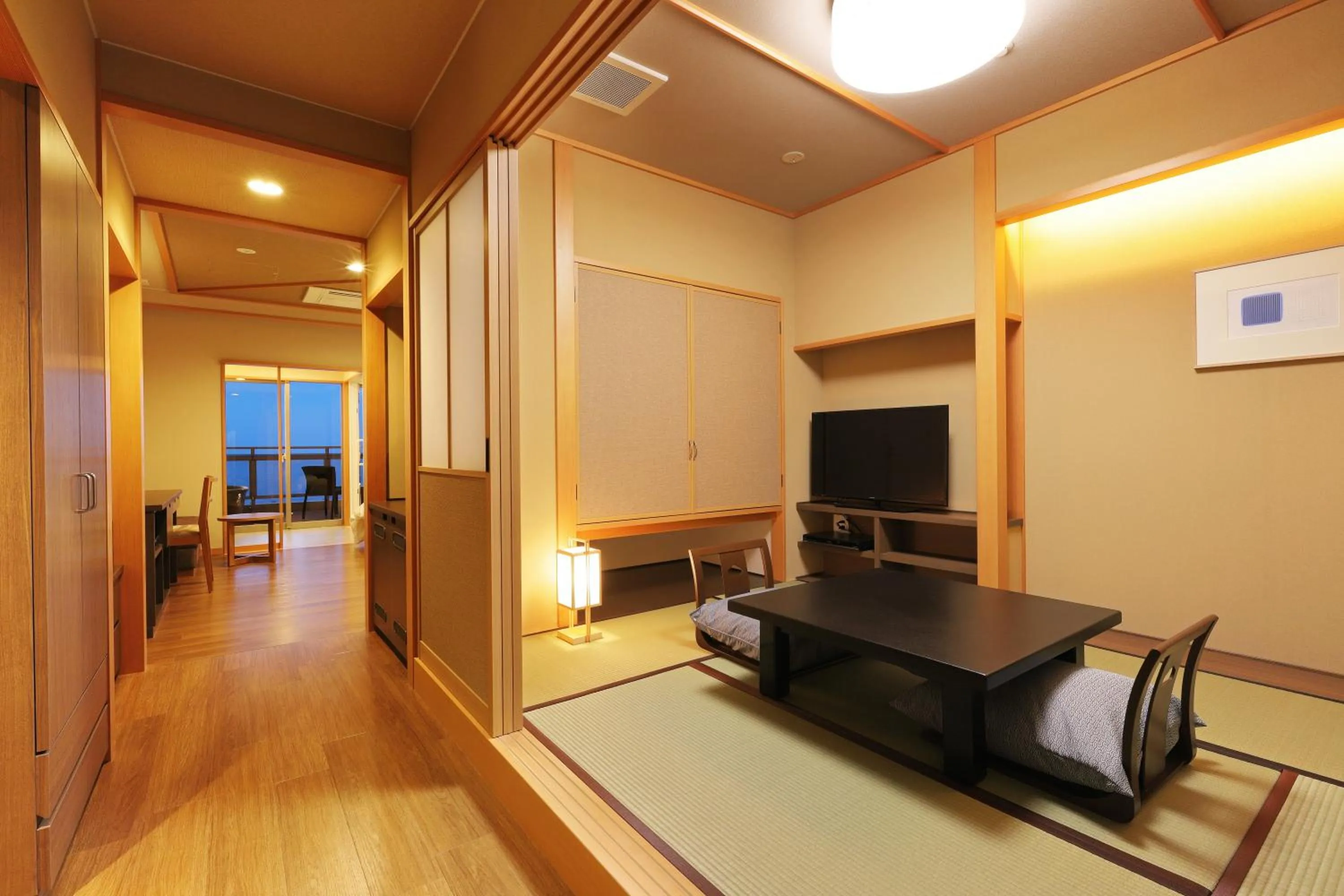 TV and multimedia in Kaike Yugetsu