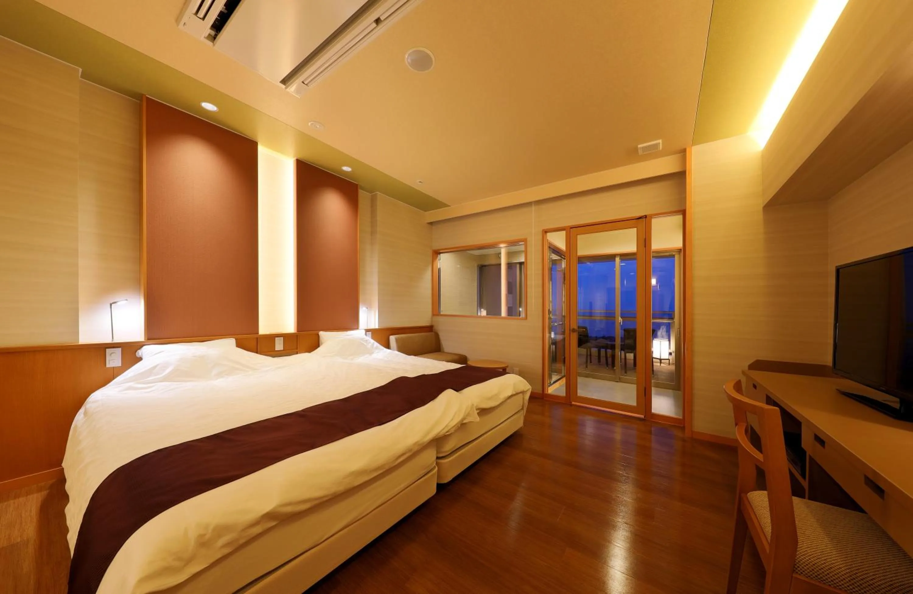 Bedroom in Kaike Yugetsu