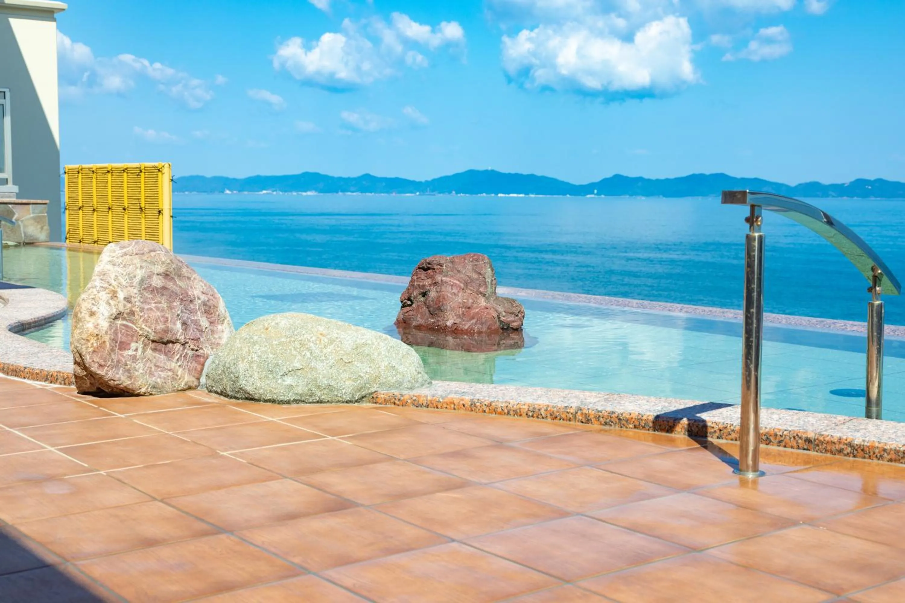 Hot Spring Bath in Kaike Yugetsu