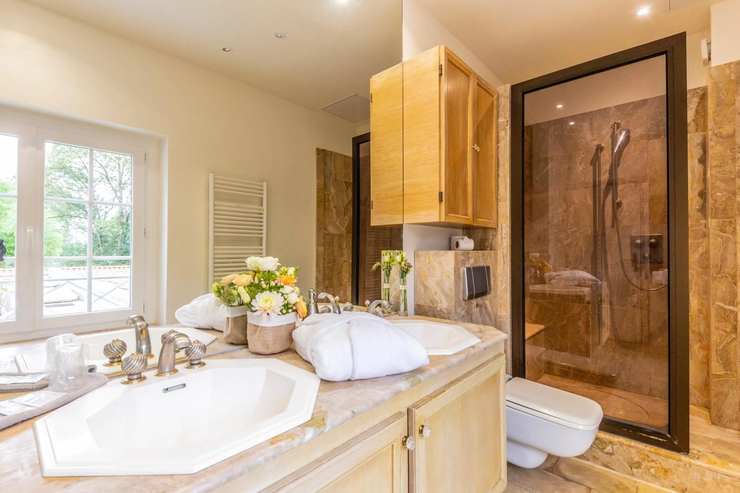 Bathroom in Le Moulin de Rudelle