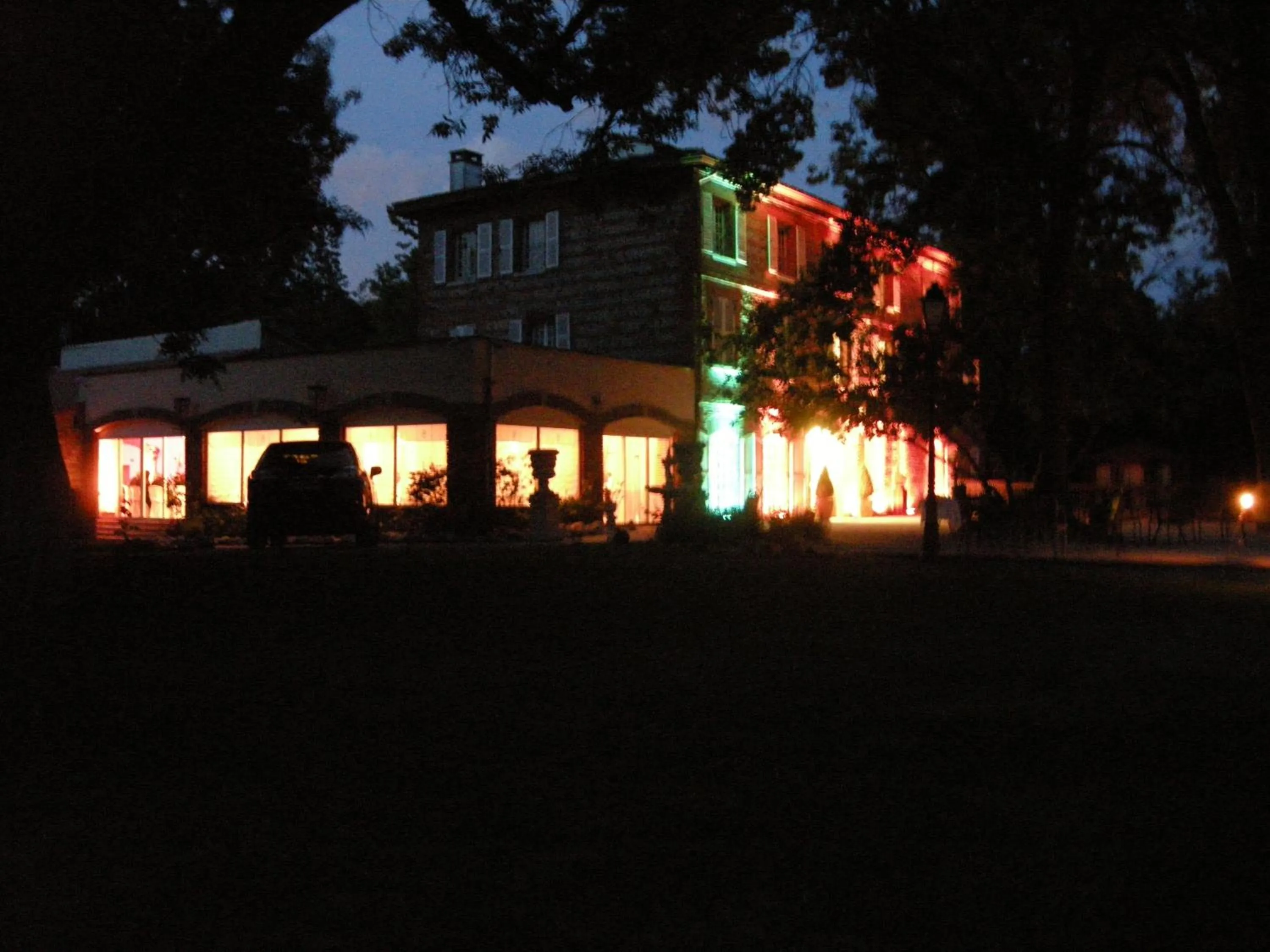 Facade/entrance in Le Moulin de Rudelle