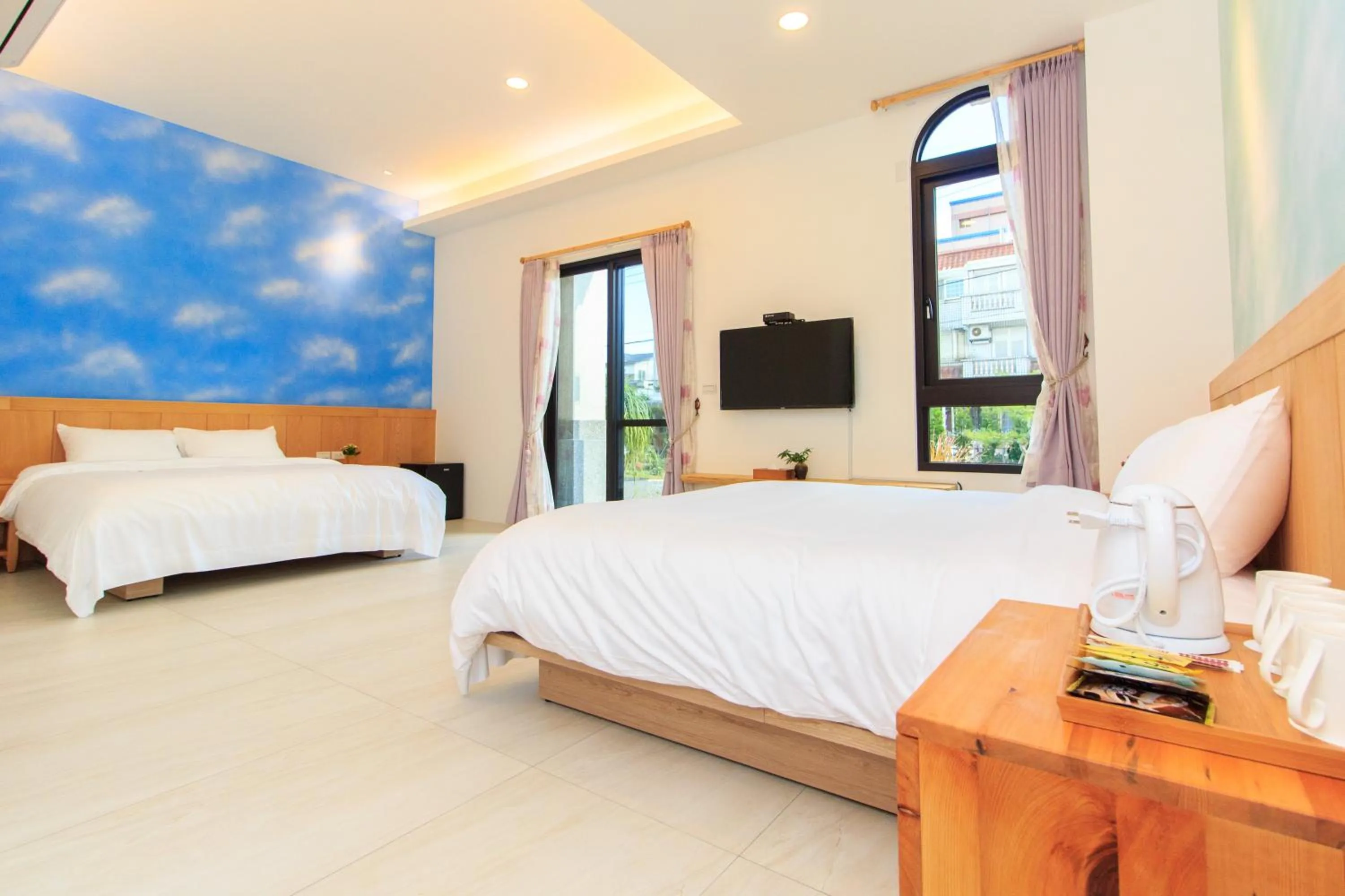 Bed in Post-mountain view