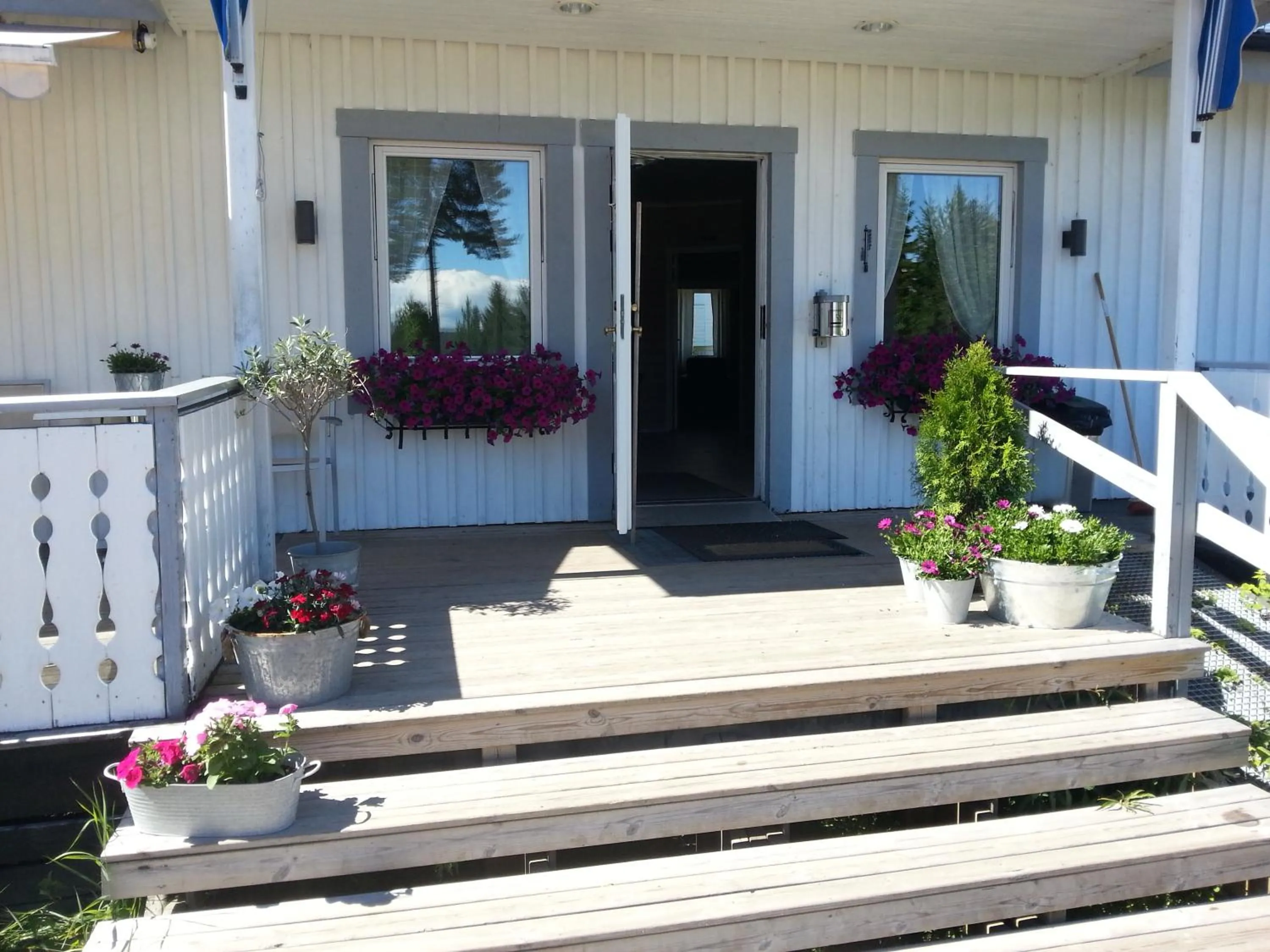 Facade/entrance in Badeland Gjestegård