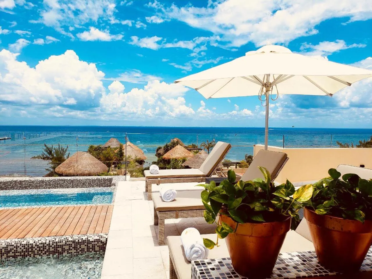 Sea view in Singular Joy Downtown Residences