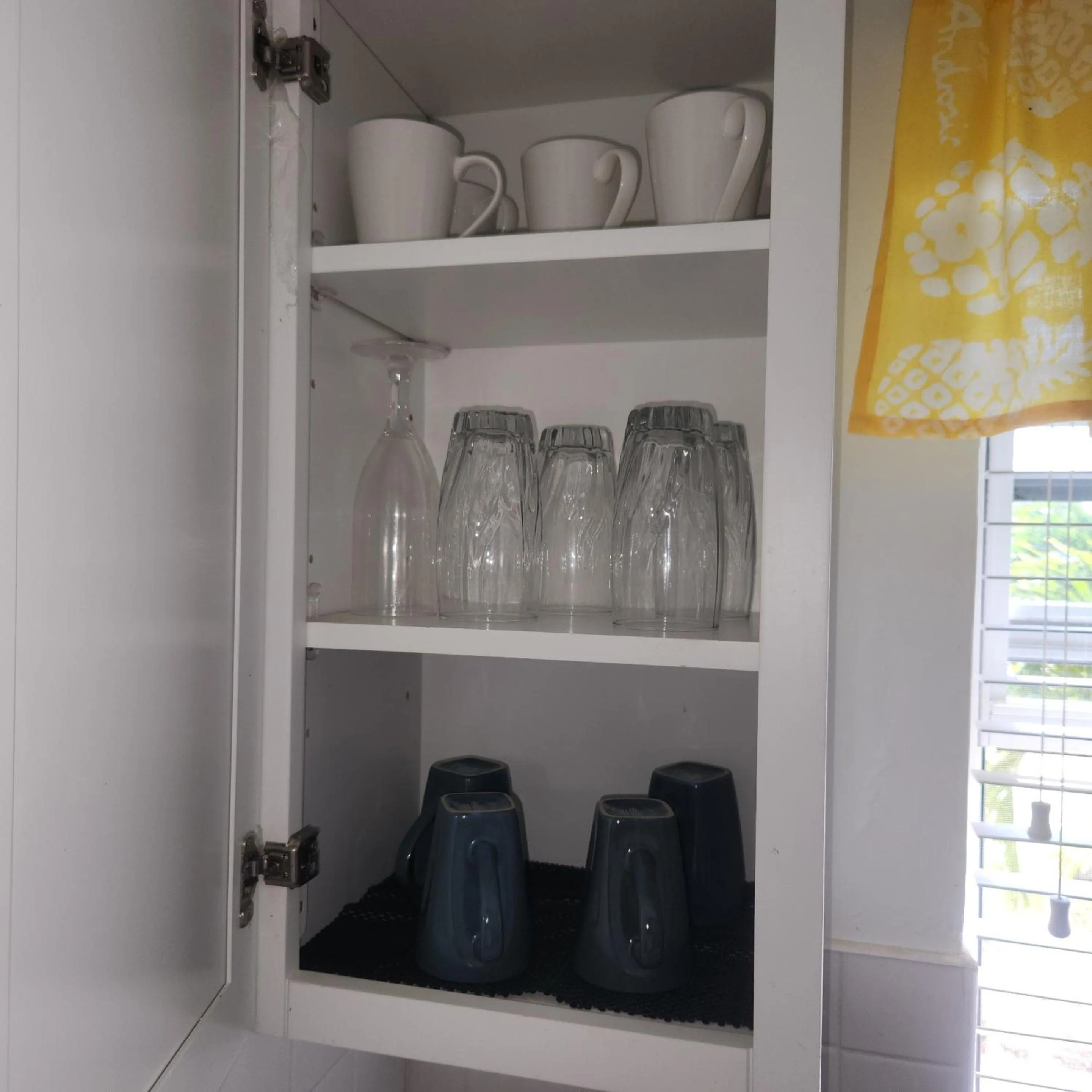 Kitchen or kitchenette in Jubilee Gardens Freeport