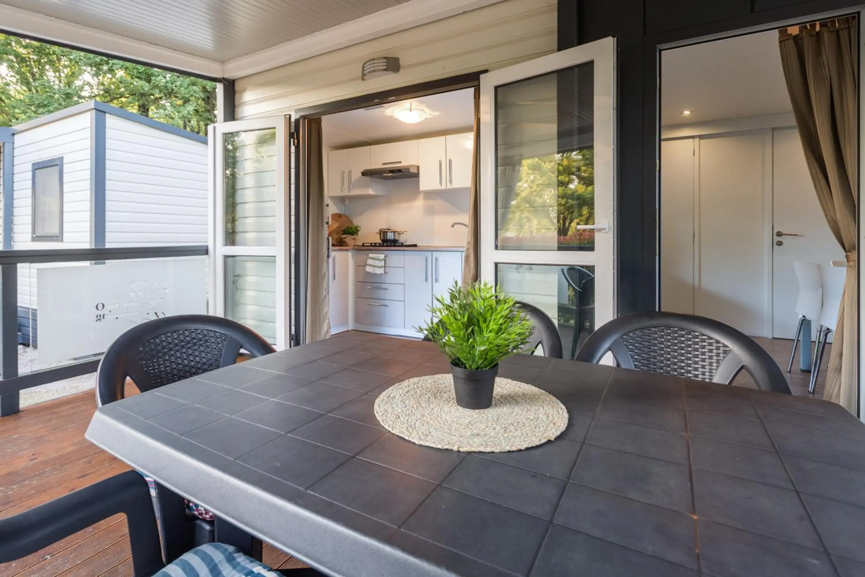 Premium - camp Bijela Uvala in Mobile Homes Banko in Bijela Uvala and Zelena laguna Premium - camp Bijela Uvala in Mobile Homes Banko in Bijela Uvala and Zelena laguna