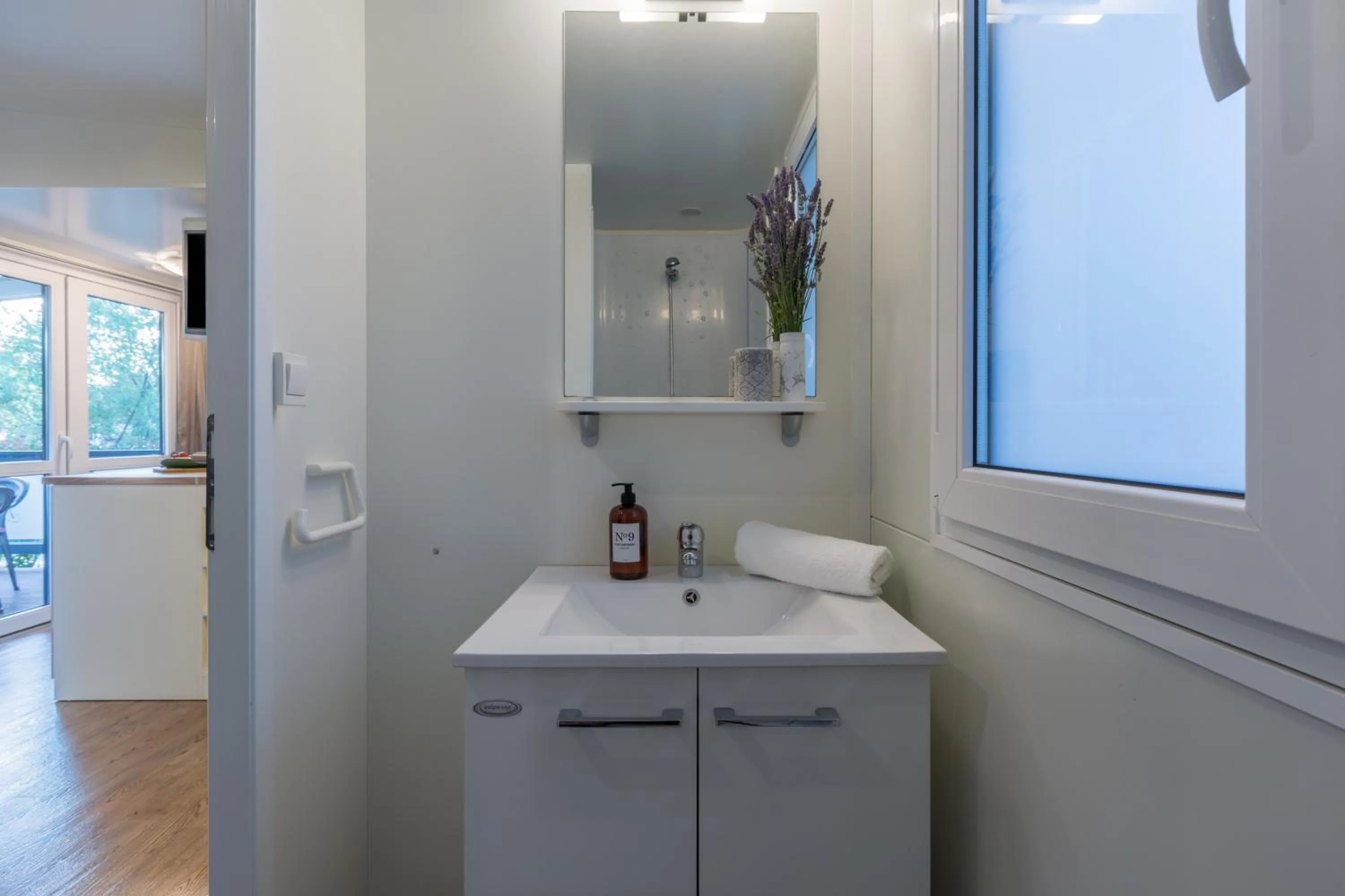 Bathroom in Mobile Homes Banko in Bijela Uvala and Zelena laguna