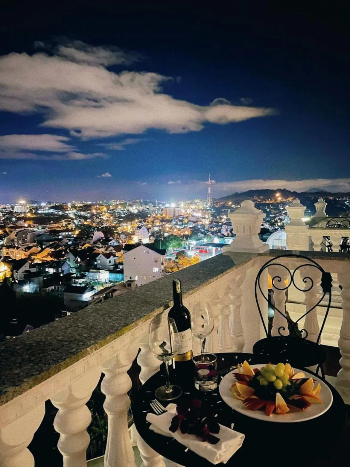 Balcony/Terrace in New Life Hotel - Da Lat