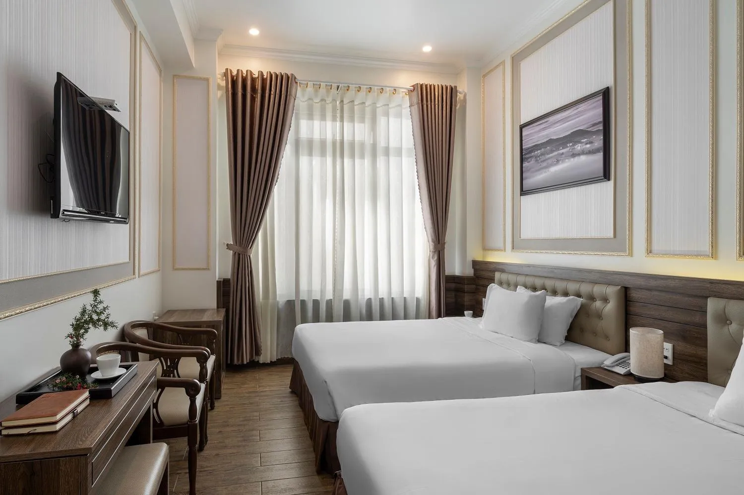 Bed in New Life Hotel - Da Lat