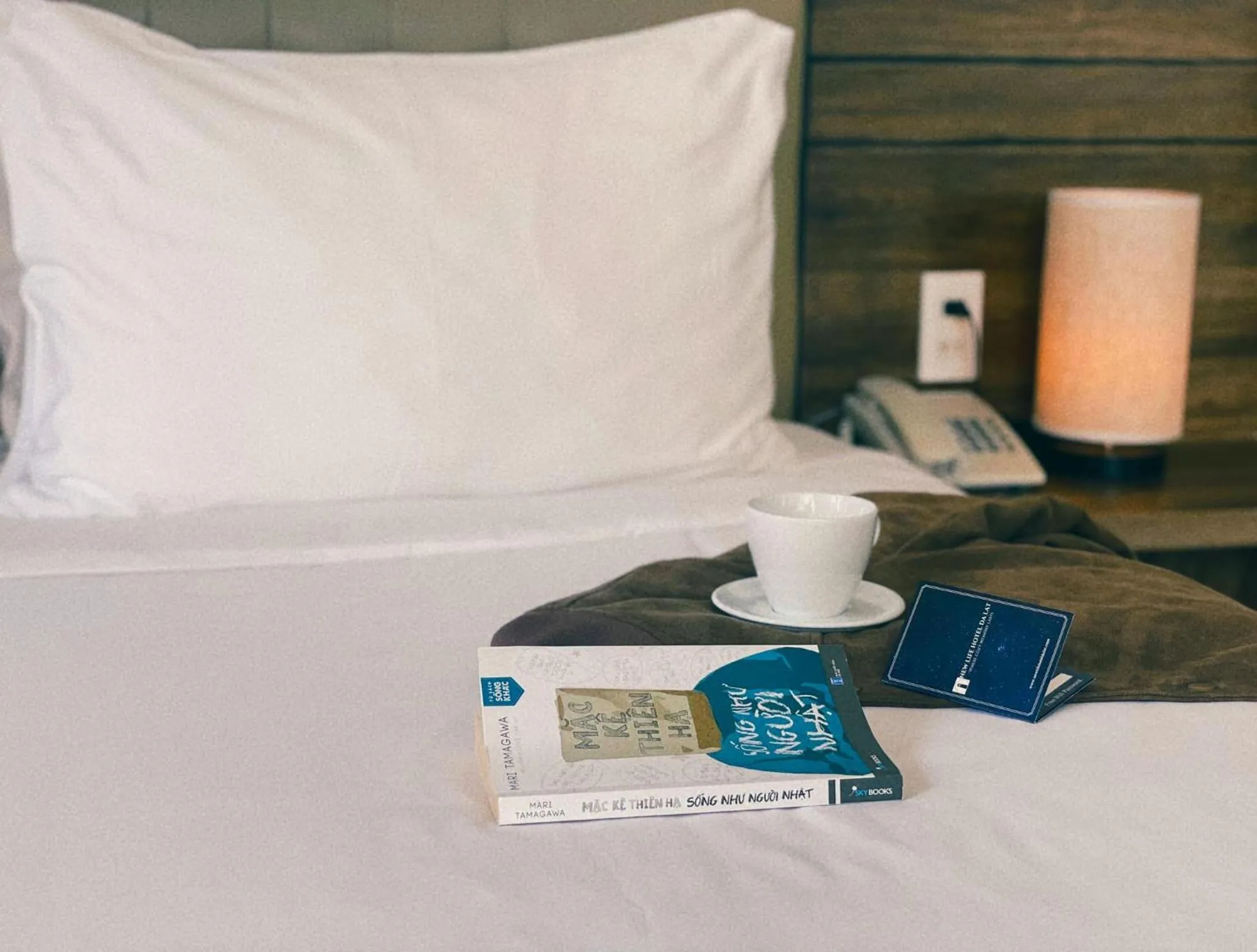 room service, Bed in New Life Hotel - Da Lat