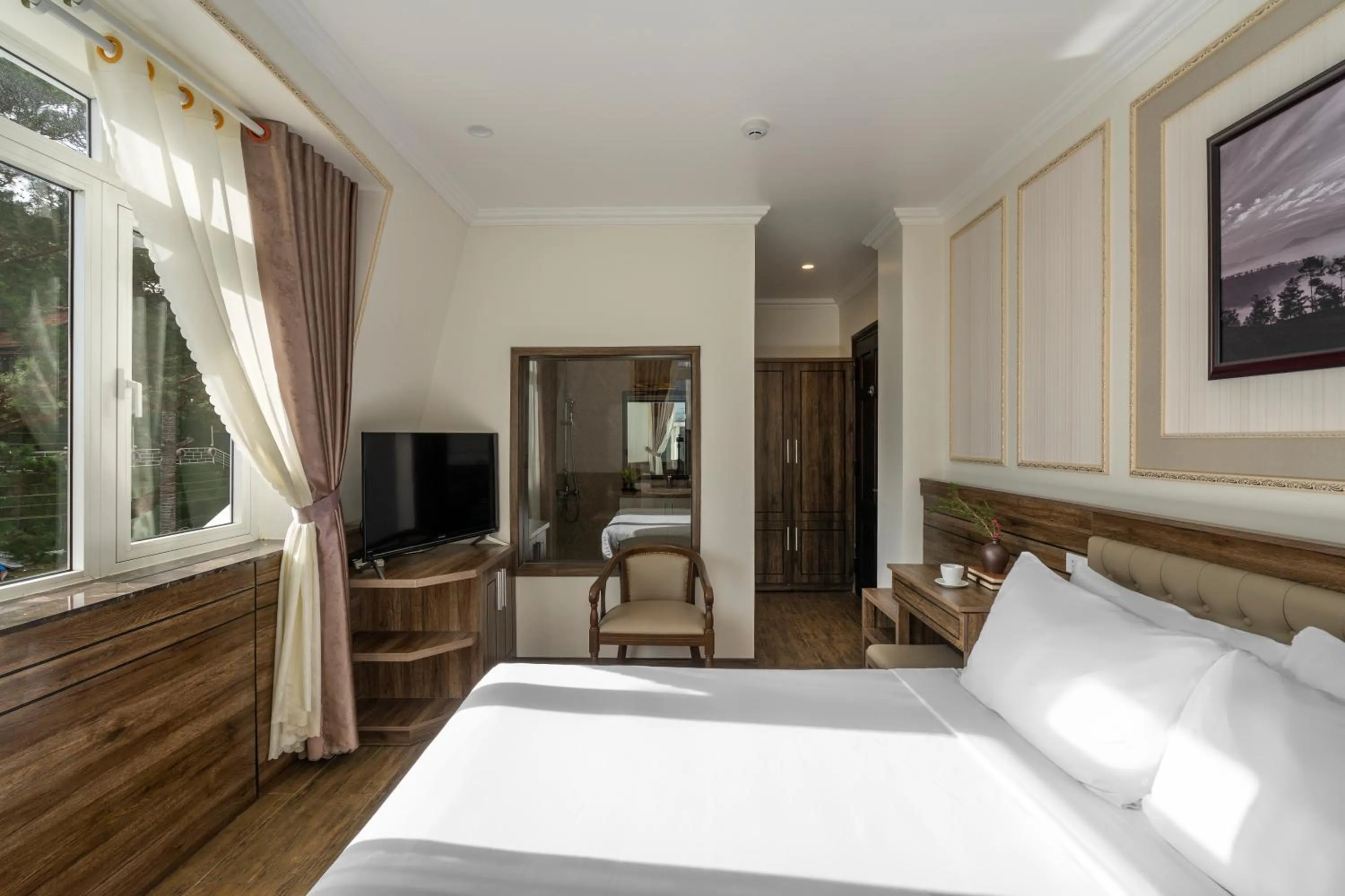 Bedroom, Bed in New Life Hotel - Da Lat