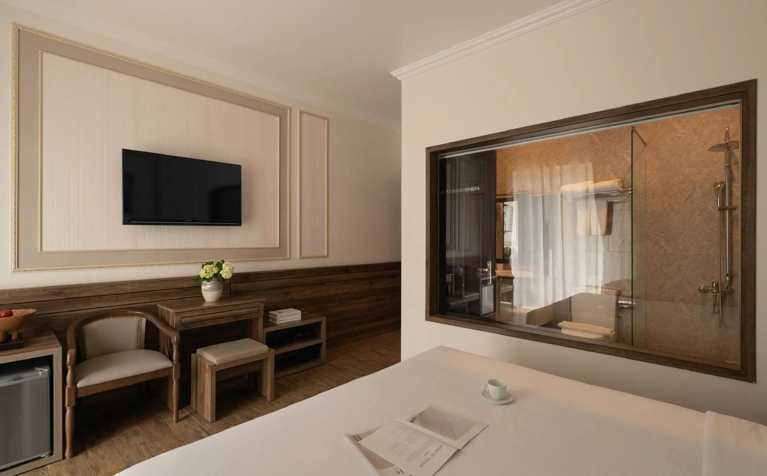 Photo of the whole room, Bed in New Life Hotel - Da Lat