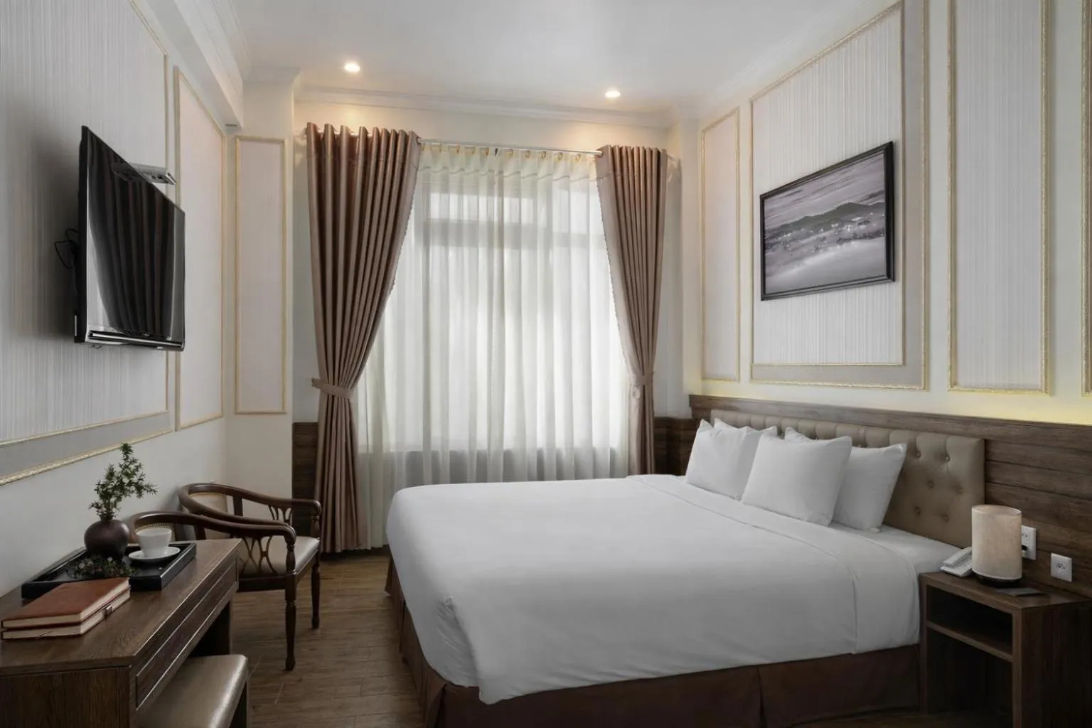 Bed in New Life Hotel - Da Lat
