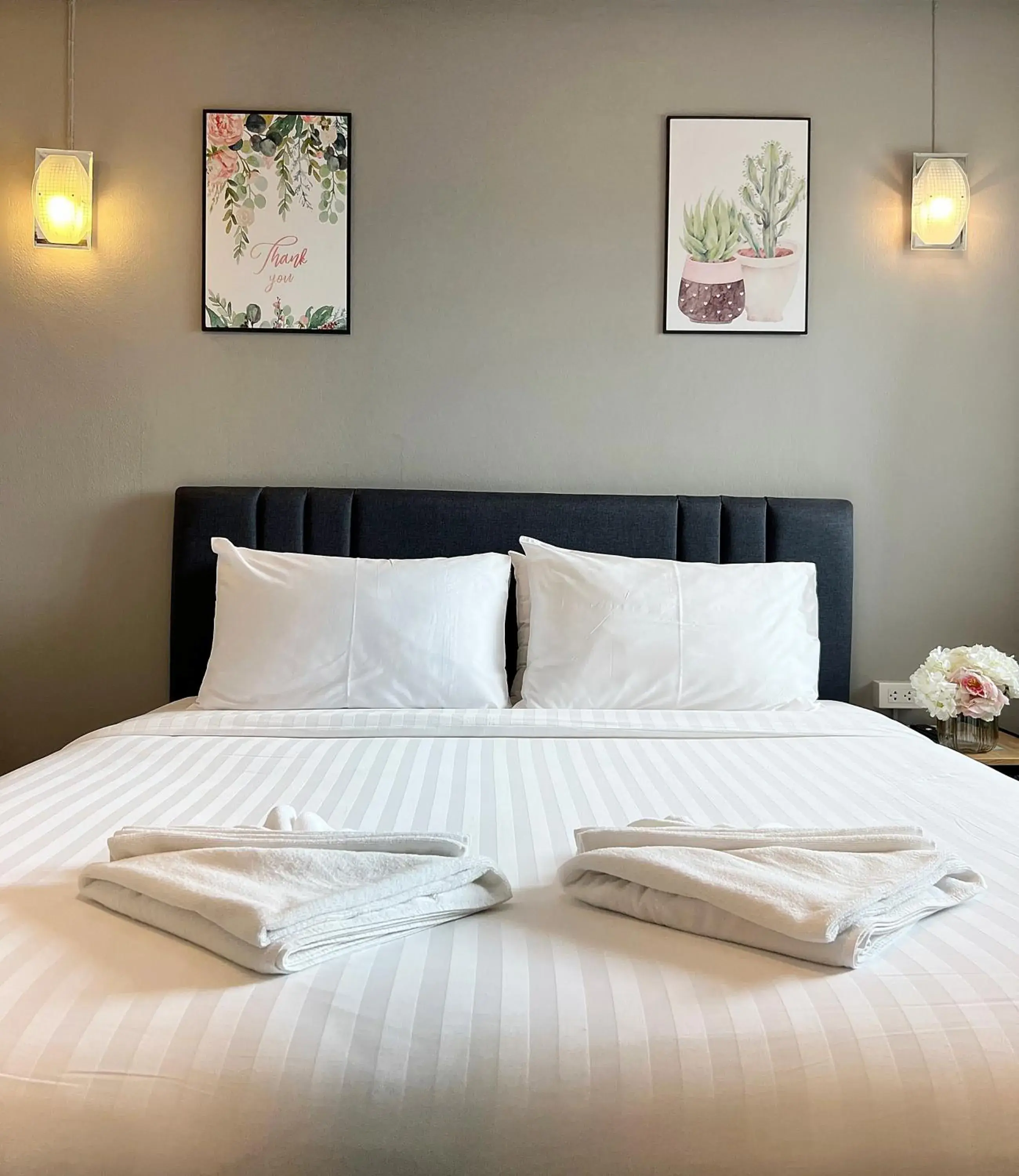 Superior Double Room in Golden Nest Hotel Suvarnabhumi Superior Double Room in Golden Nest Hotel Suvarnabhumi