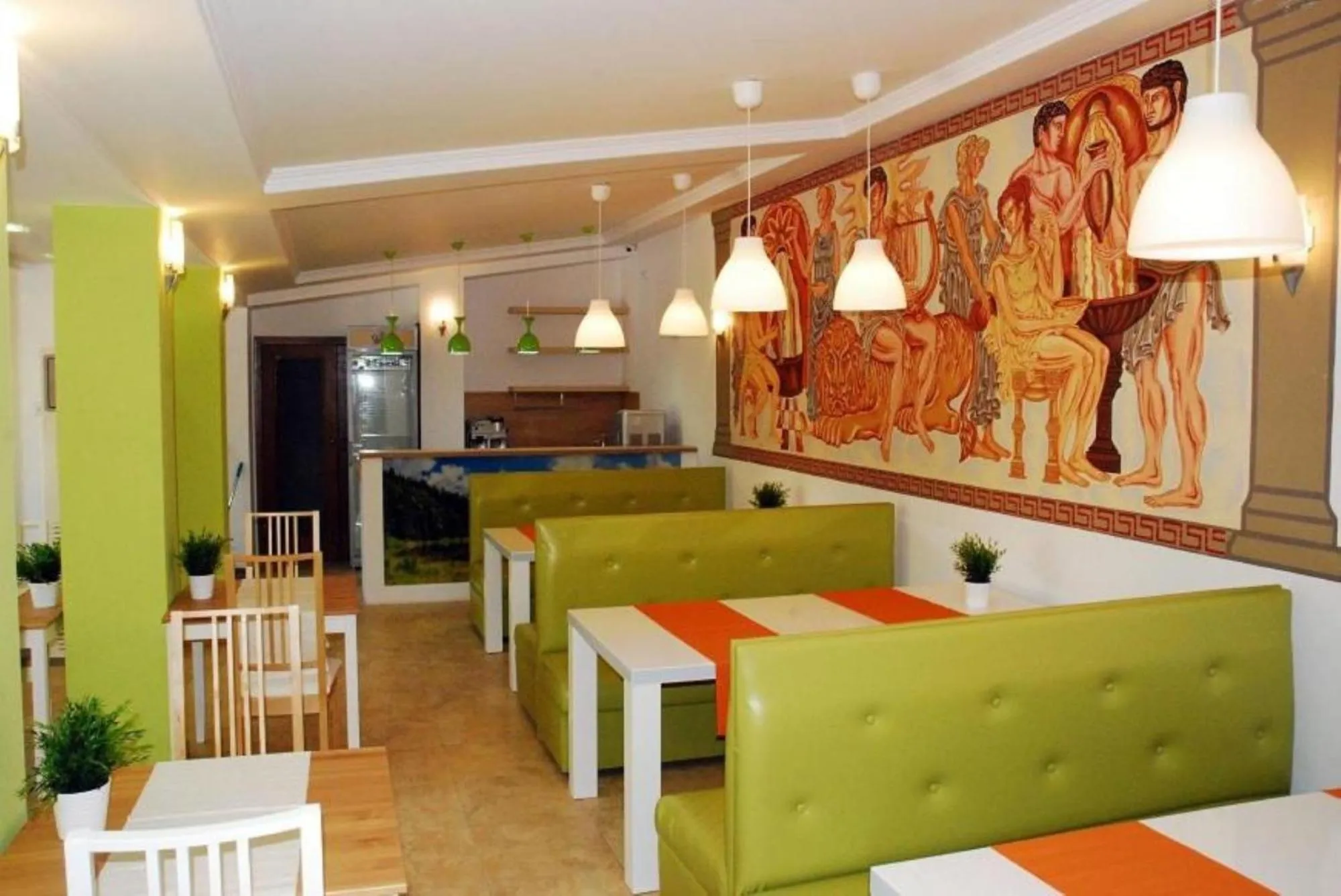 Restaurant/places to eat in Green Hisar Hotel Family