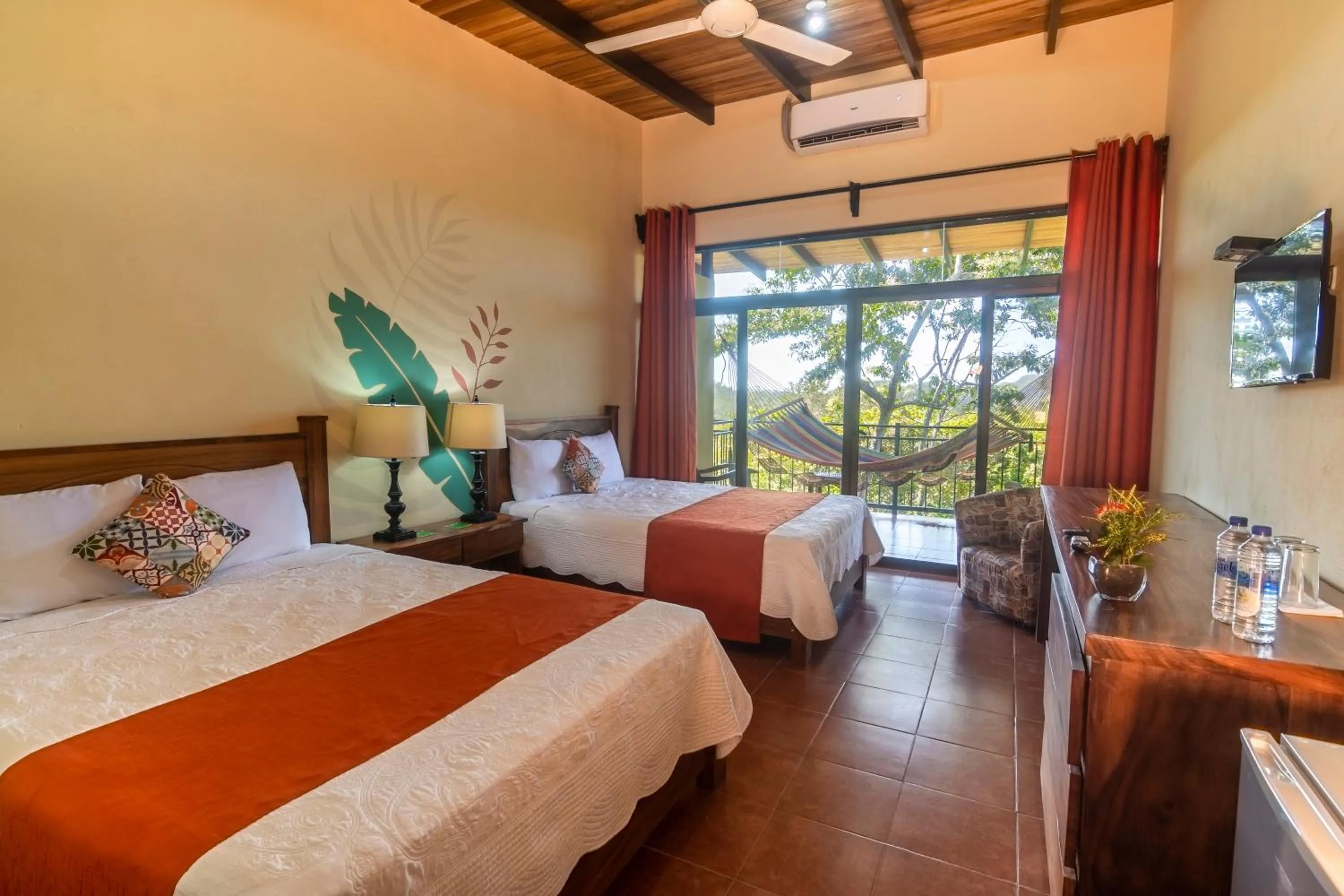 TV and multimedia, Bed in Rinconcito Lodge