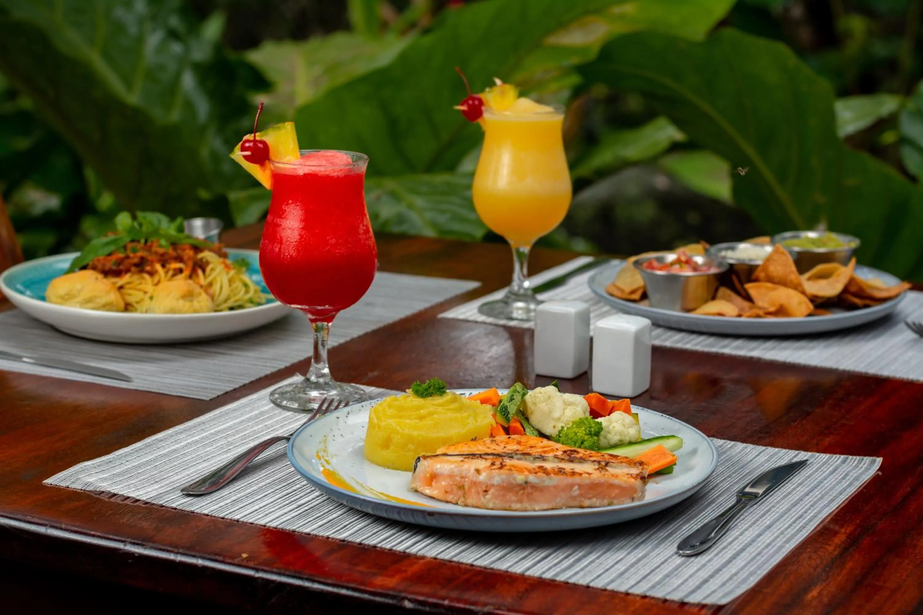 Restaurant/places to eat in Rinconcito Lodge