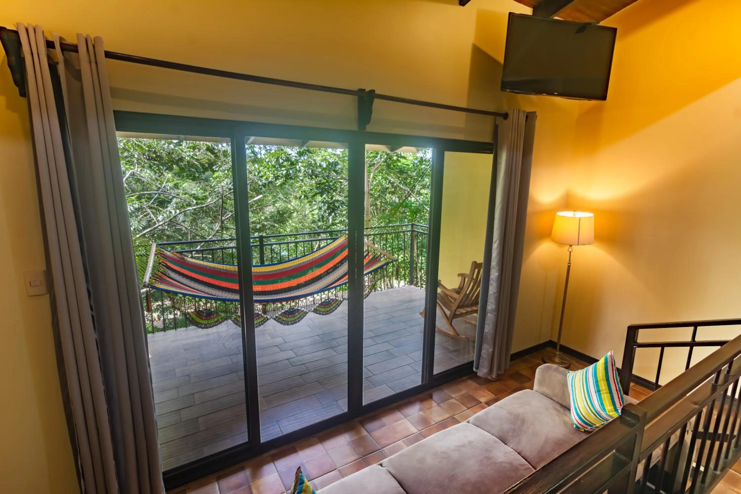 TV and multimedia in Rinconcito Lodge