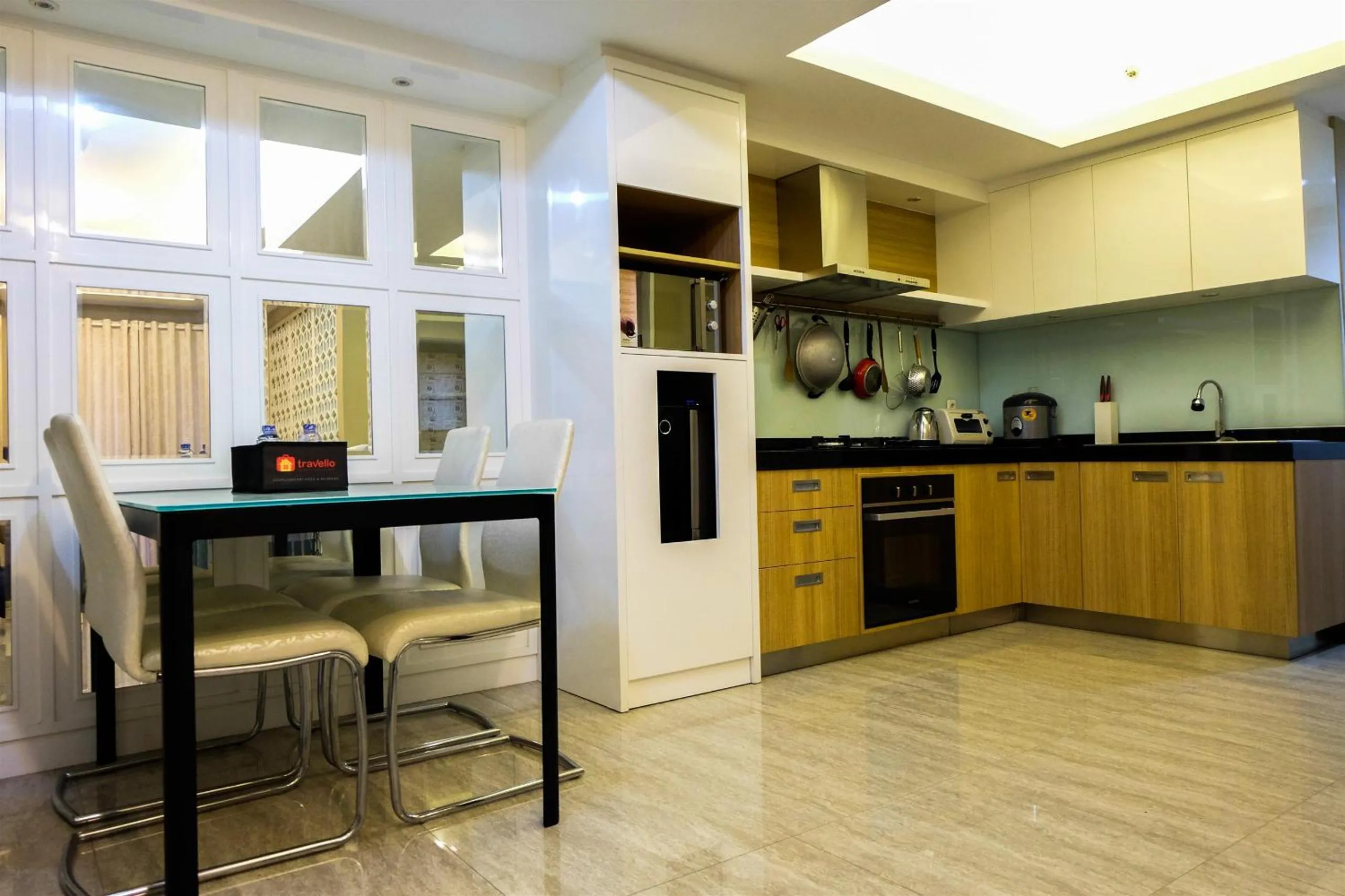 Amazing 2BR with City View The Wave Kuningan Apartment By Travelio