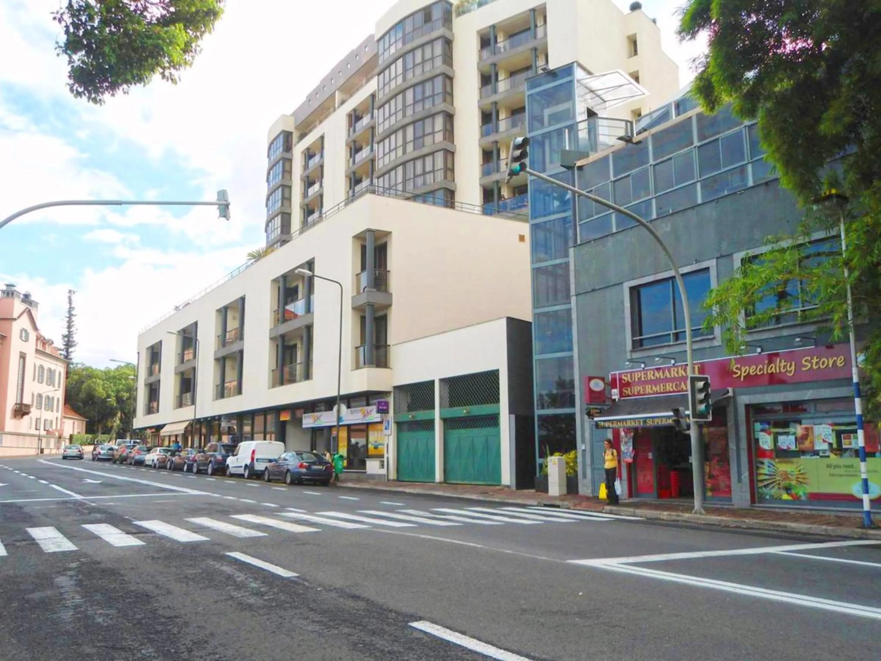 Facade/entrance in Quinta Miramar